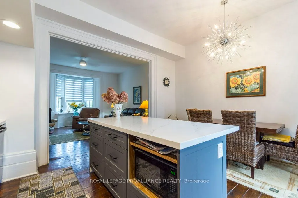 233 John Street, #5