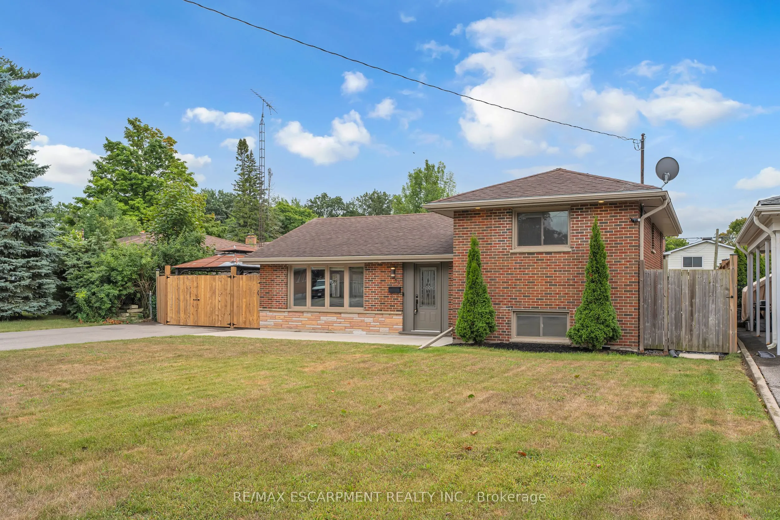 35 Hickery Place