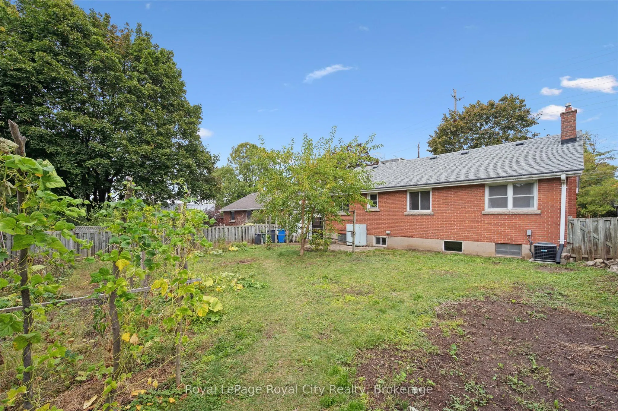 193 Edinburgh Road S