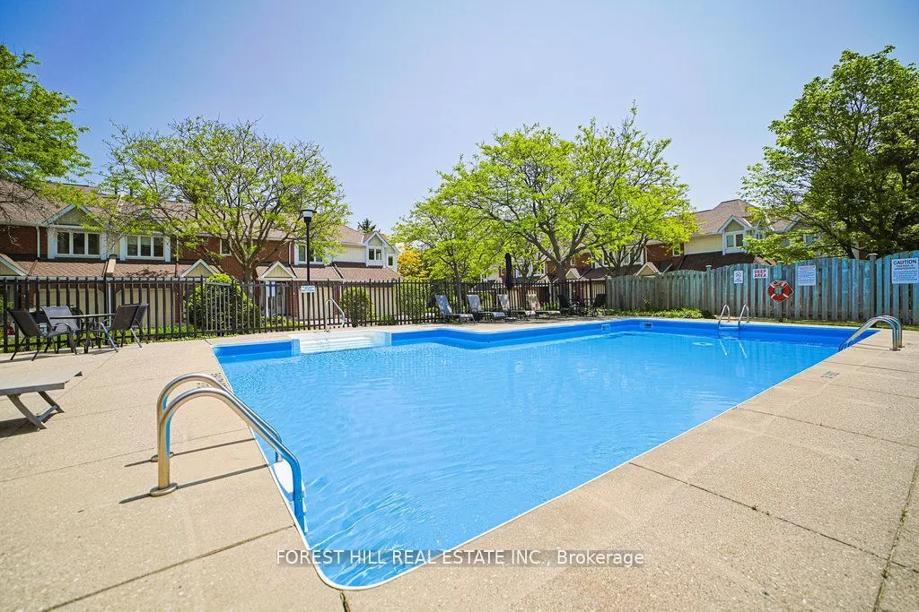 523 Beechwood Drive, #15