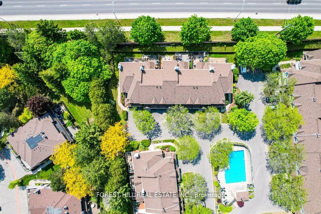 523 Beechwood Drive, #15