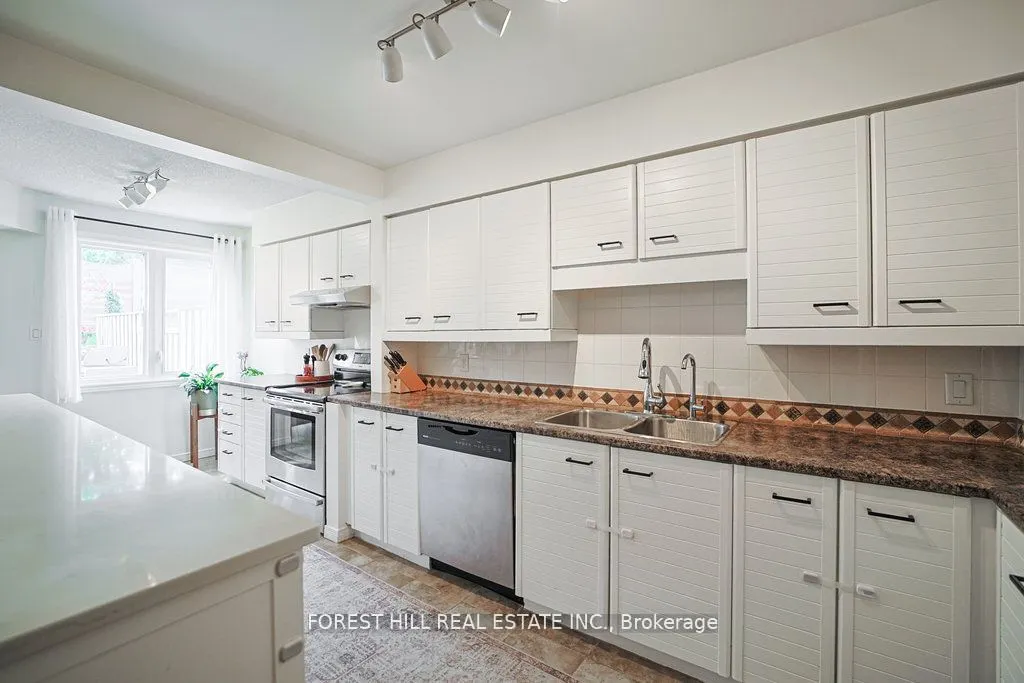 523 Beechwood Drive, #15
