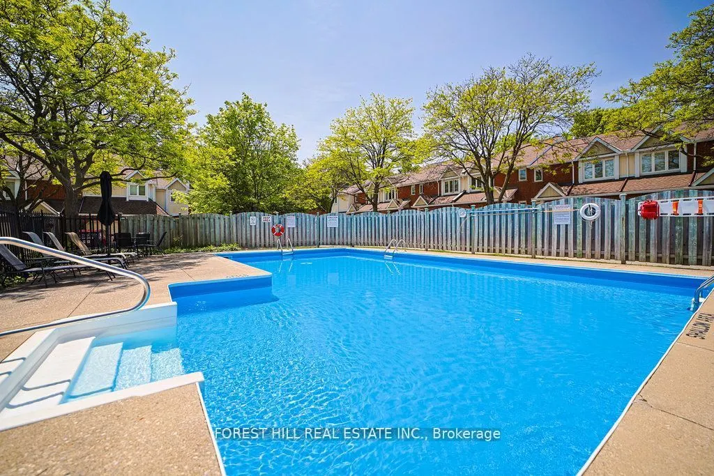 523 Beechwood Drive, #15