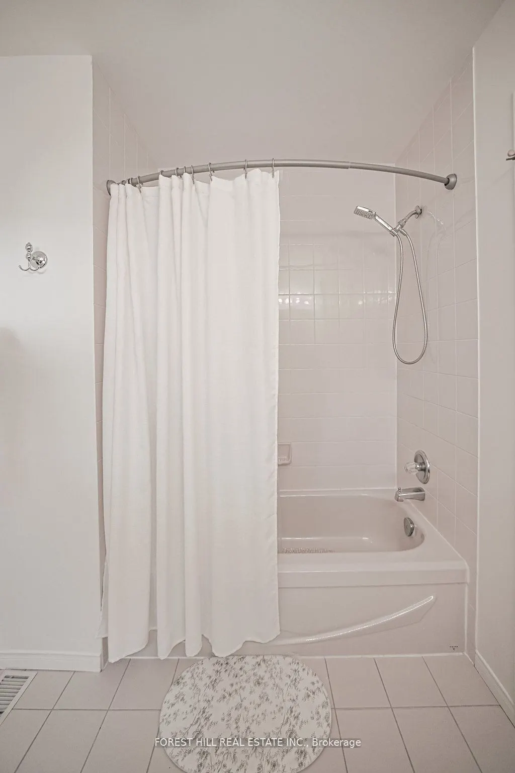 523 Beechwood Drive, #15
