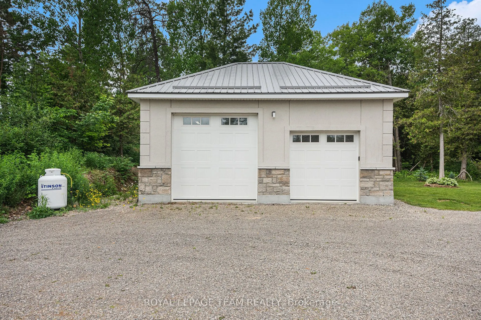 4517 Roger Stevens Drive