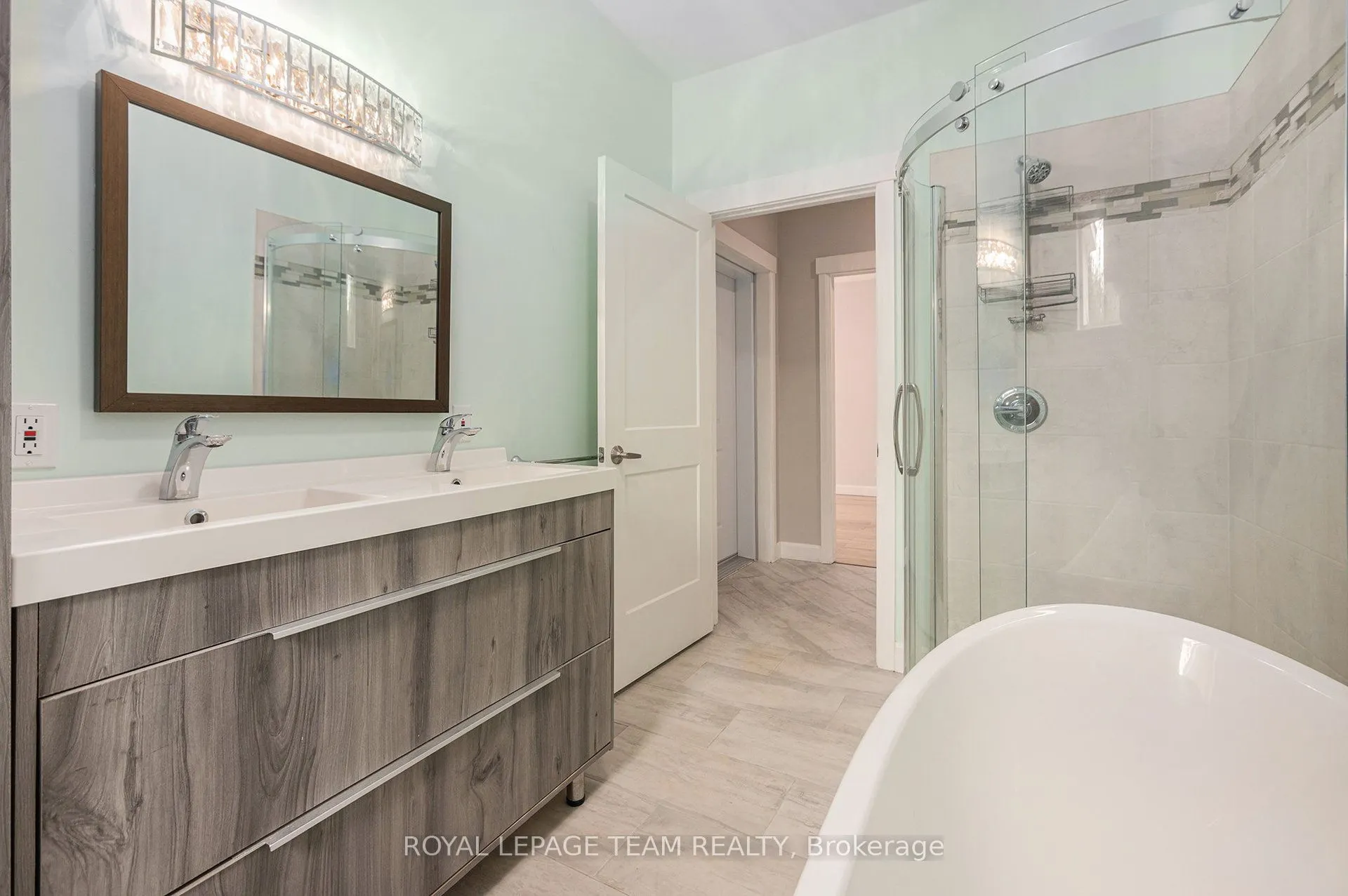 4517 Roger Stevens Drive