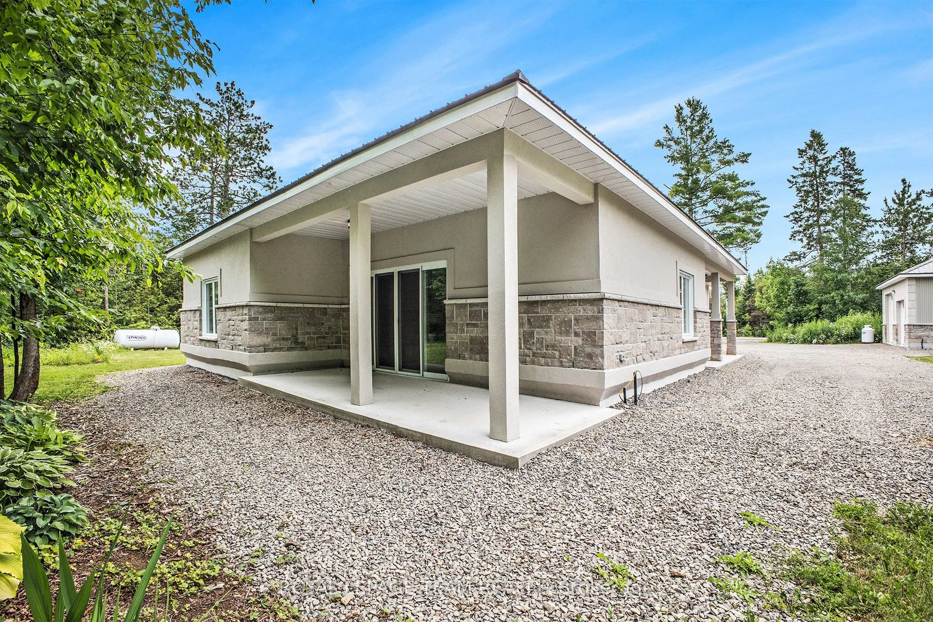 4517 Roger Stevens Drive