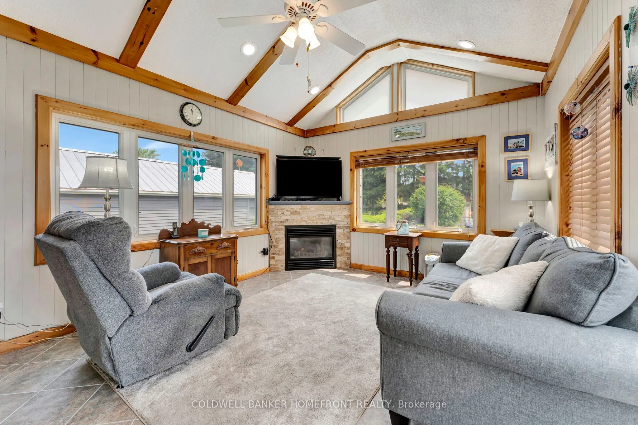 48 Willow Drive