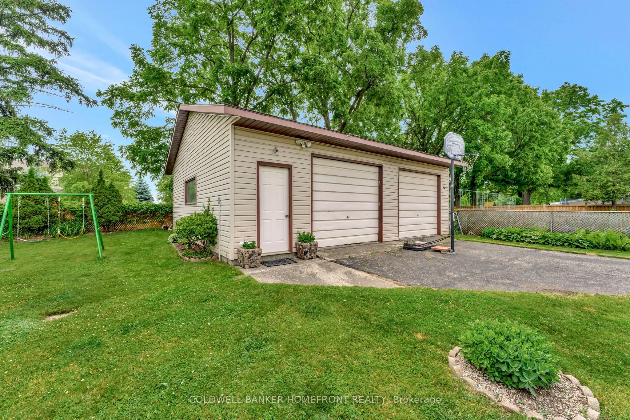 48 Willow Drive