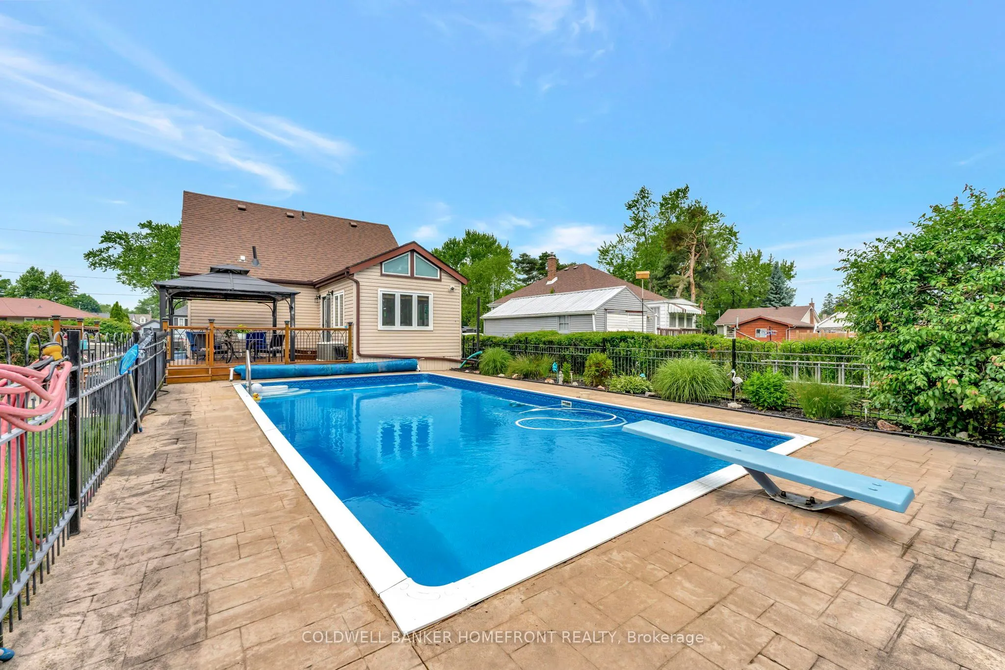 48 Willow Drive