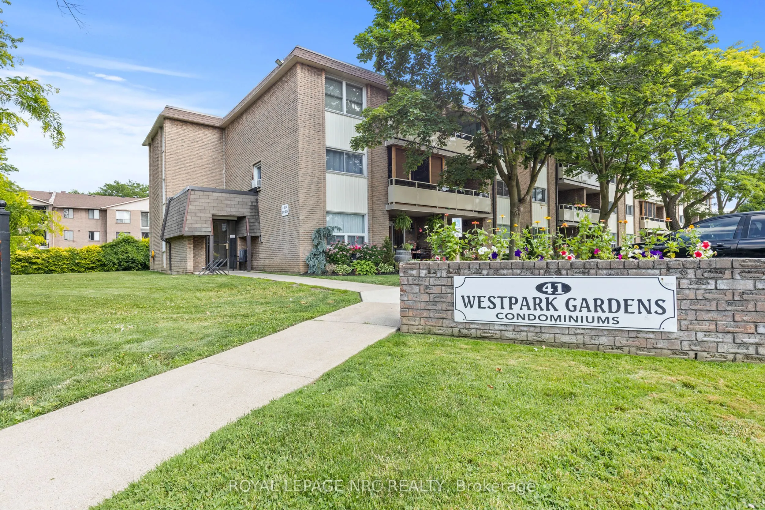 41 Rykert Street, #215