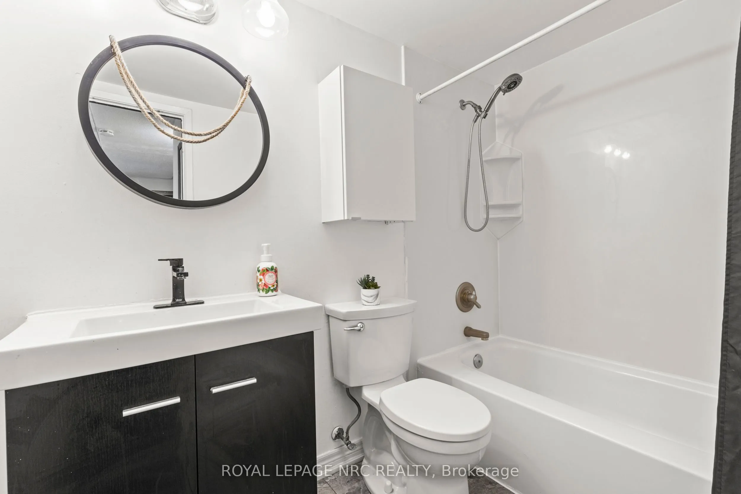41 Rykert Street, #215