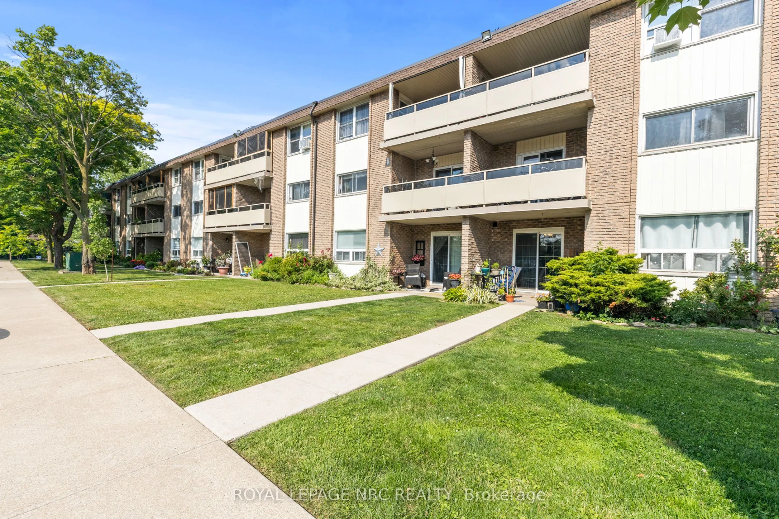 41 Rykert Street, #215