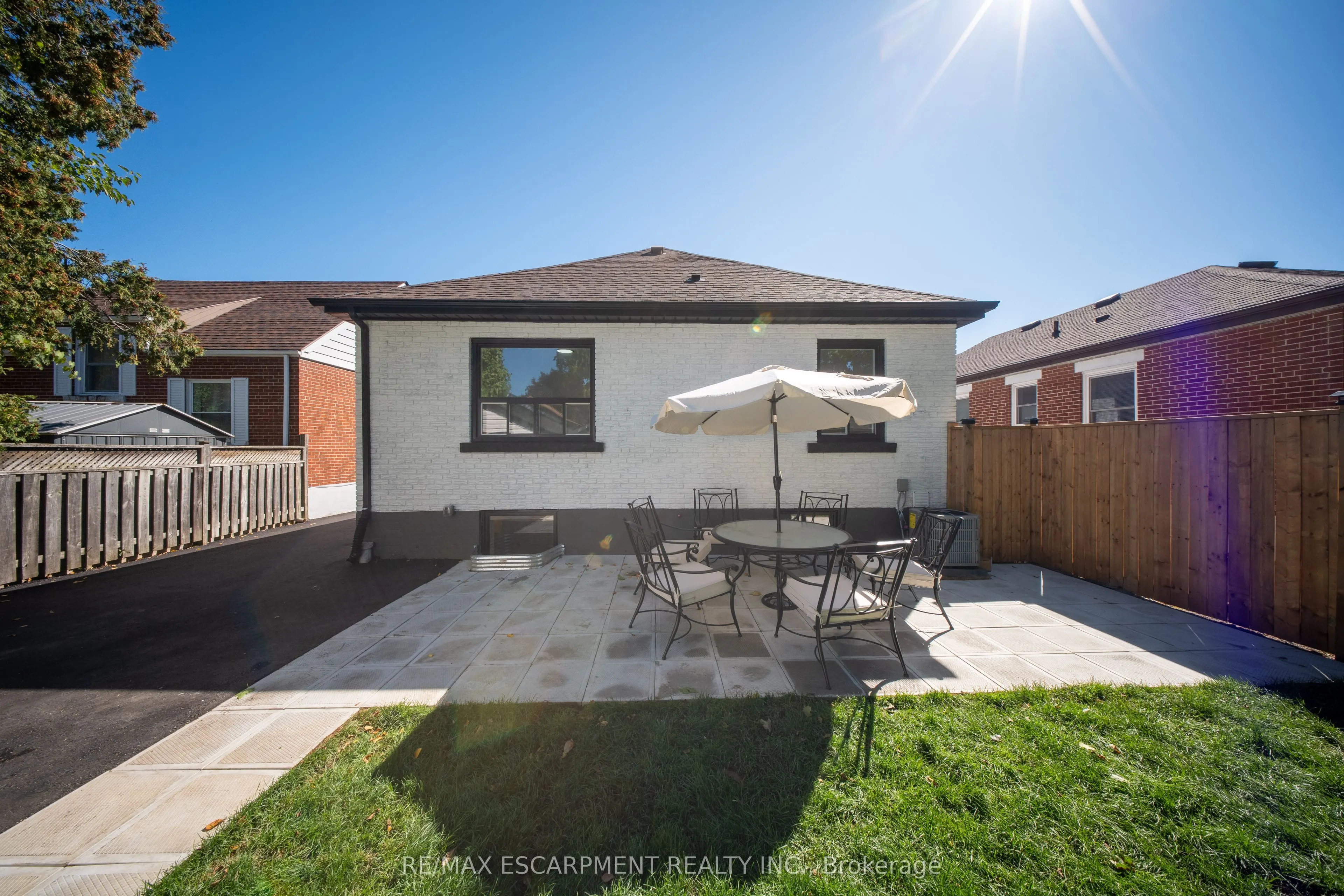 48 Woodbridge Road