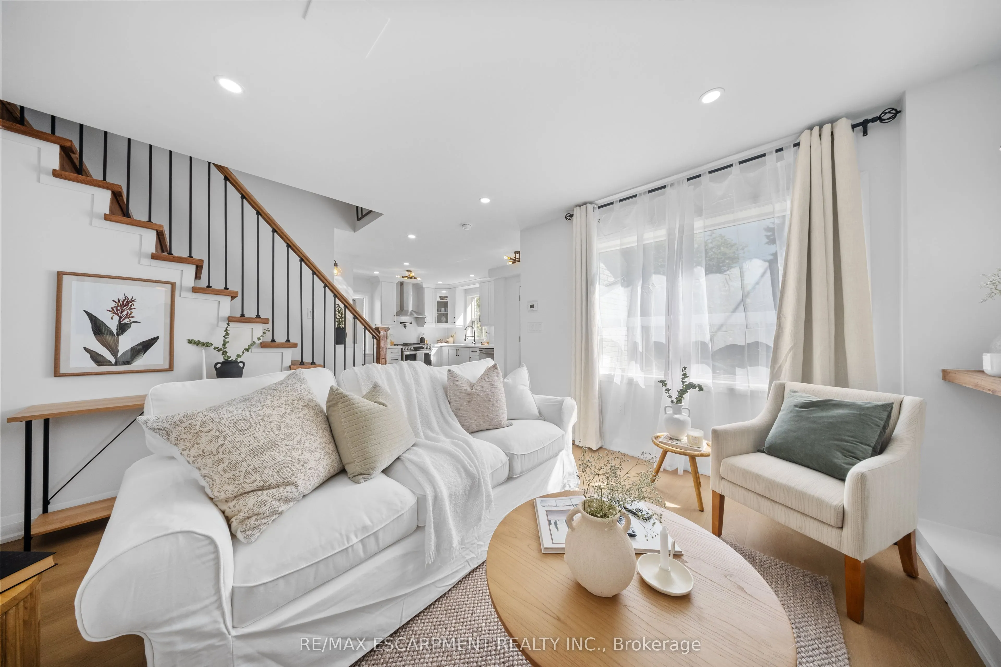 48 Woodbridge Road