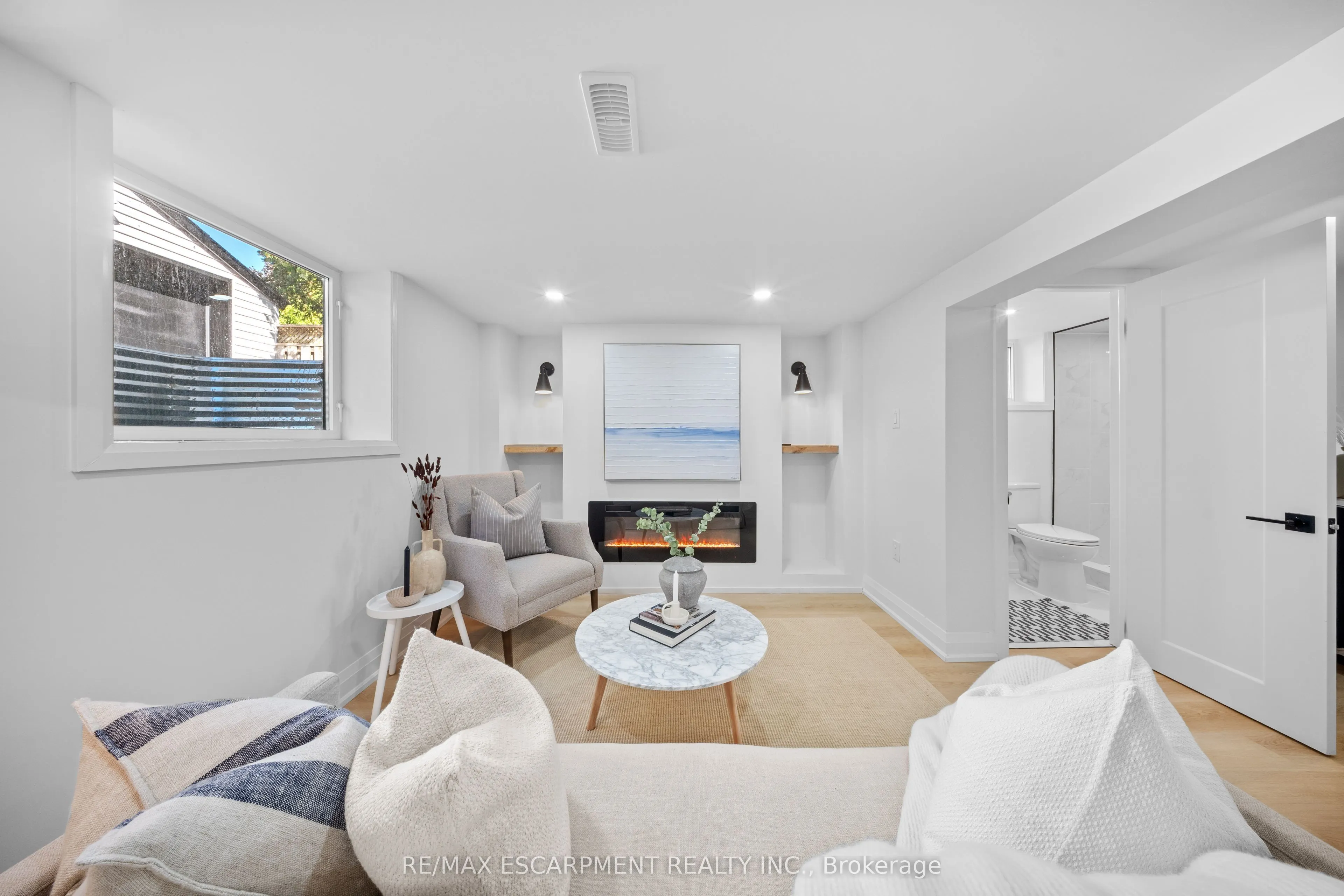 48 Woodbridge Road