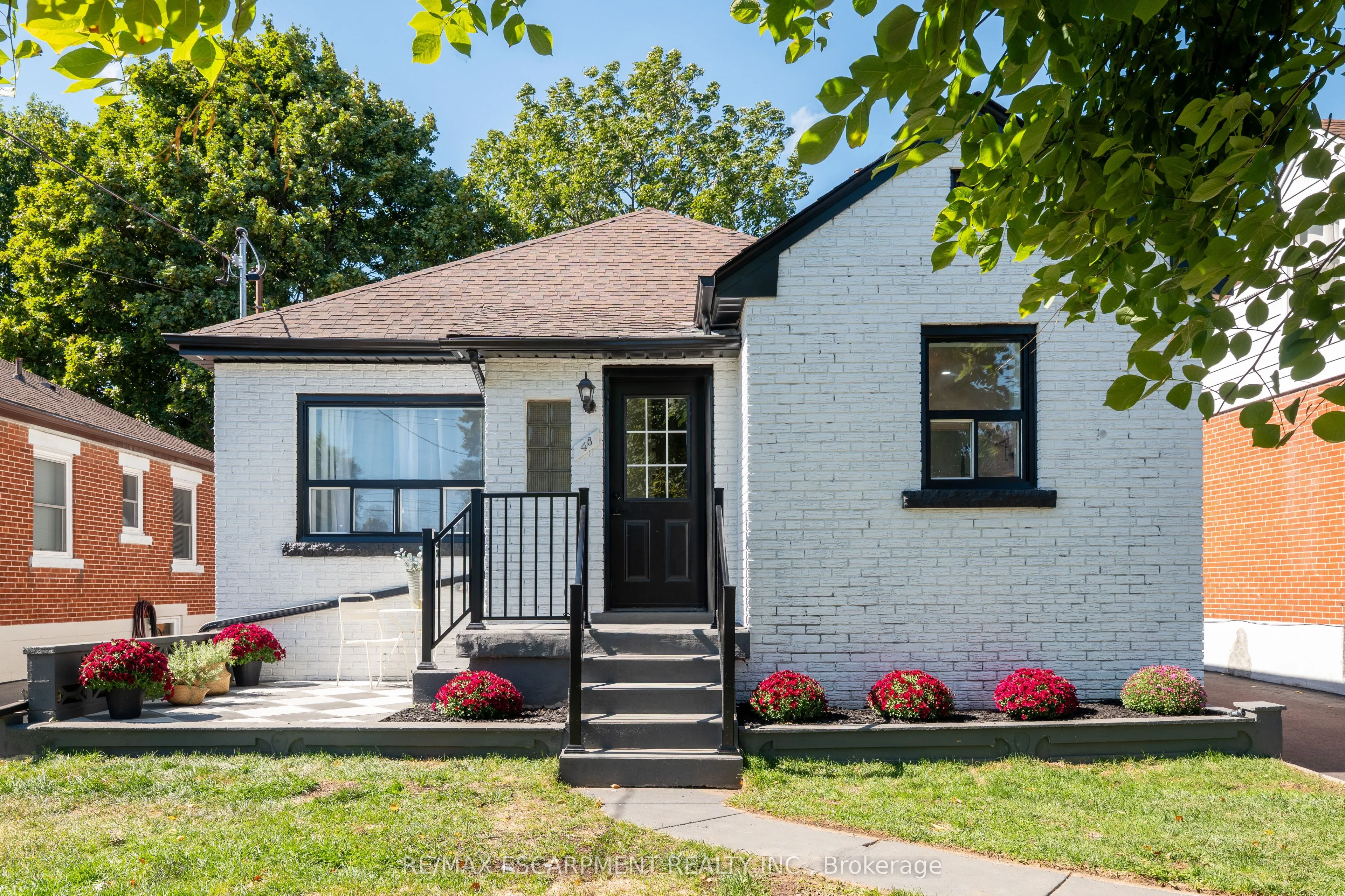 48 Woodbridge Road