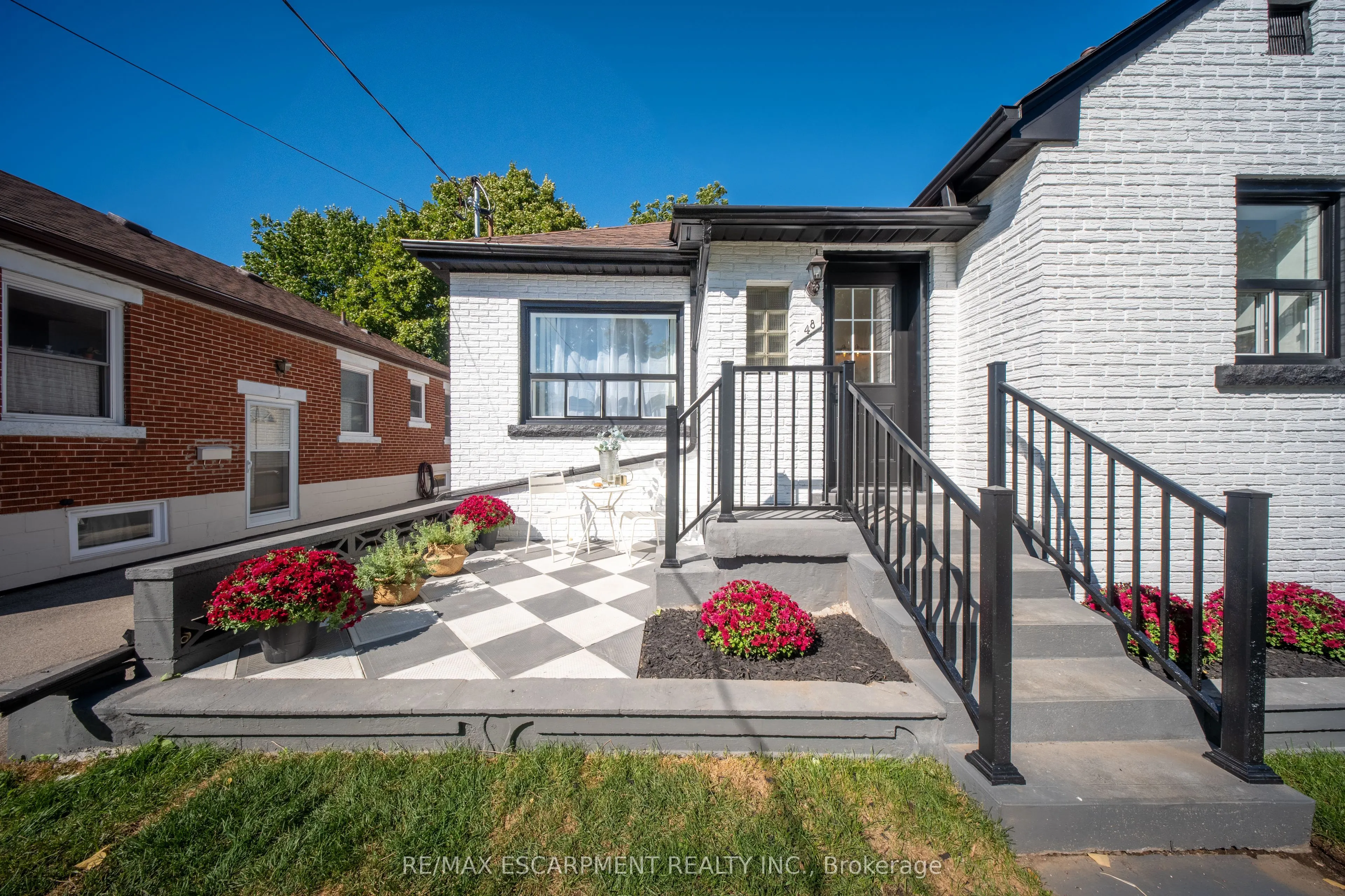 48 Woodbridge Road