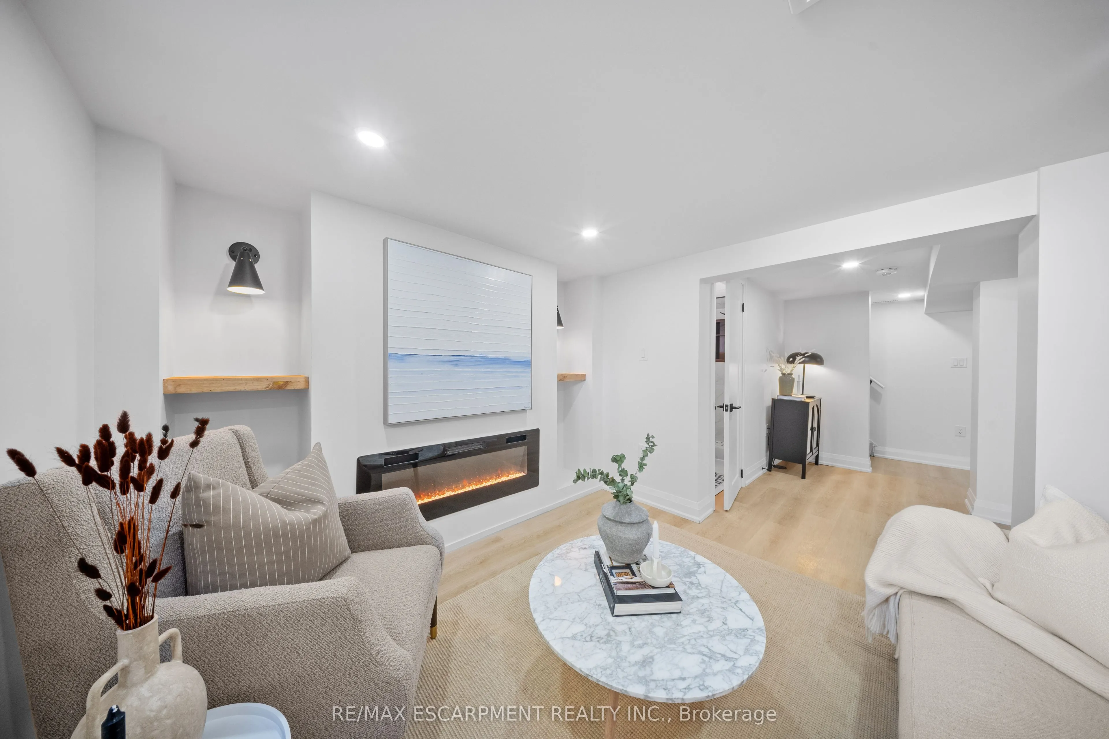48 Woodbridge Road