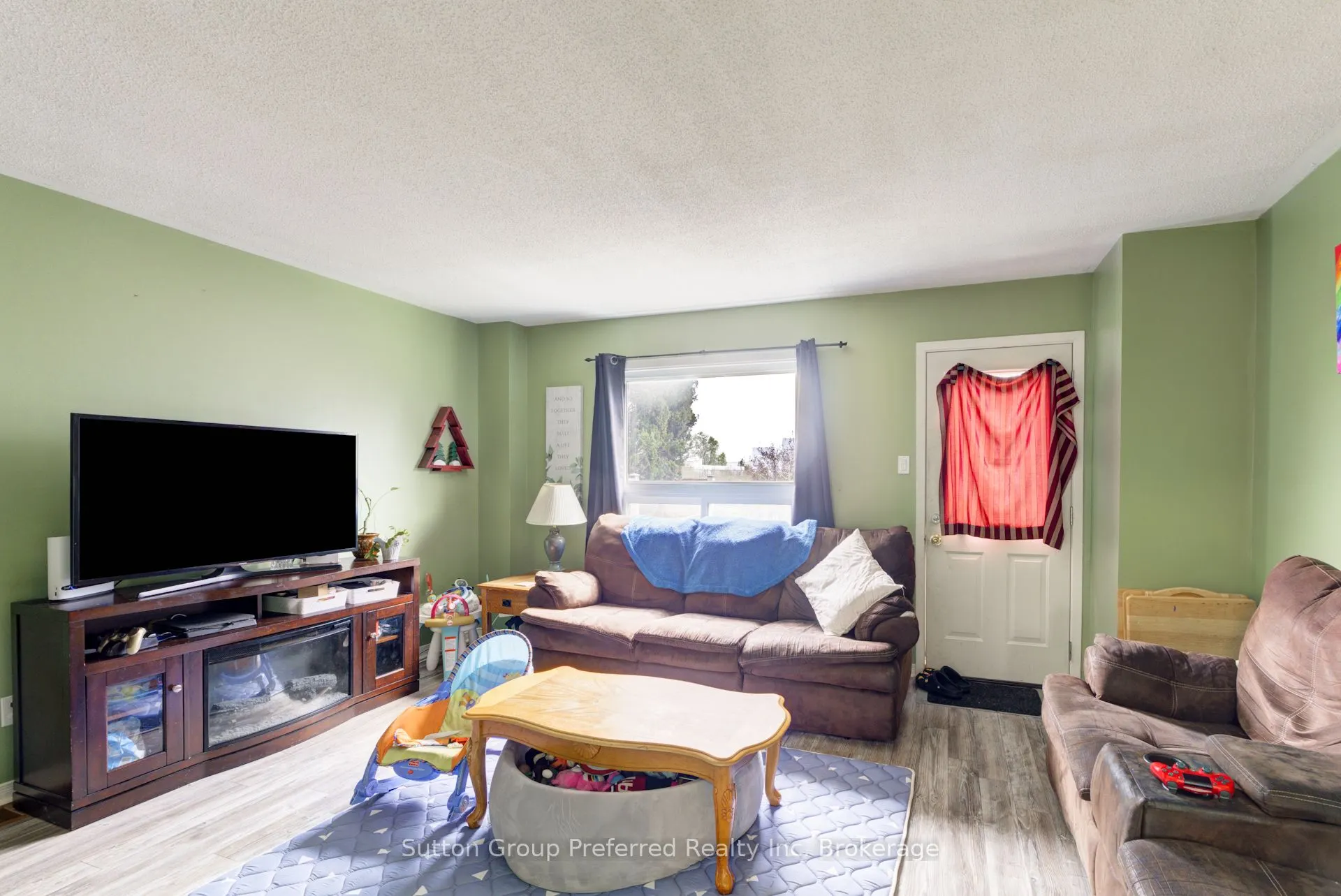1093 Nellis Street, #28