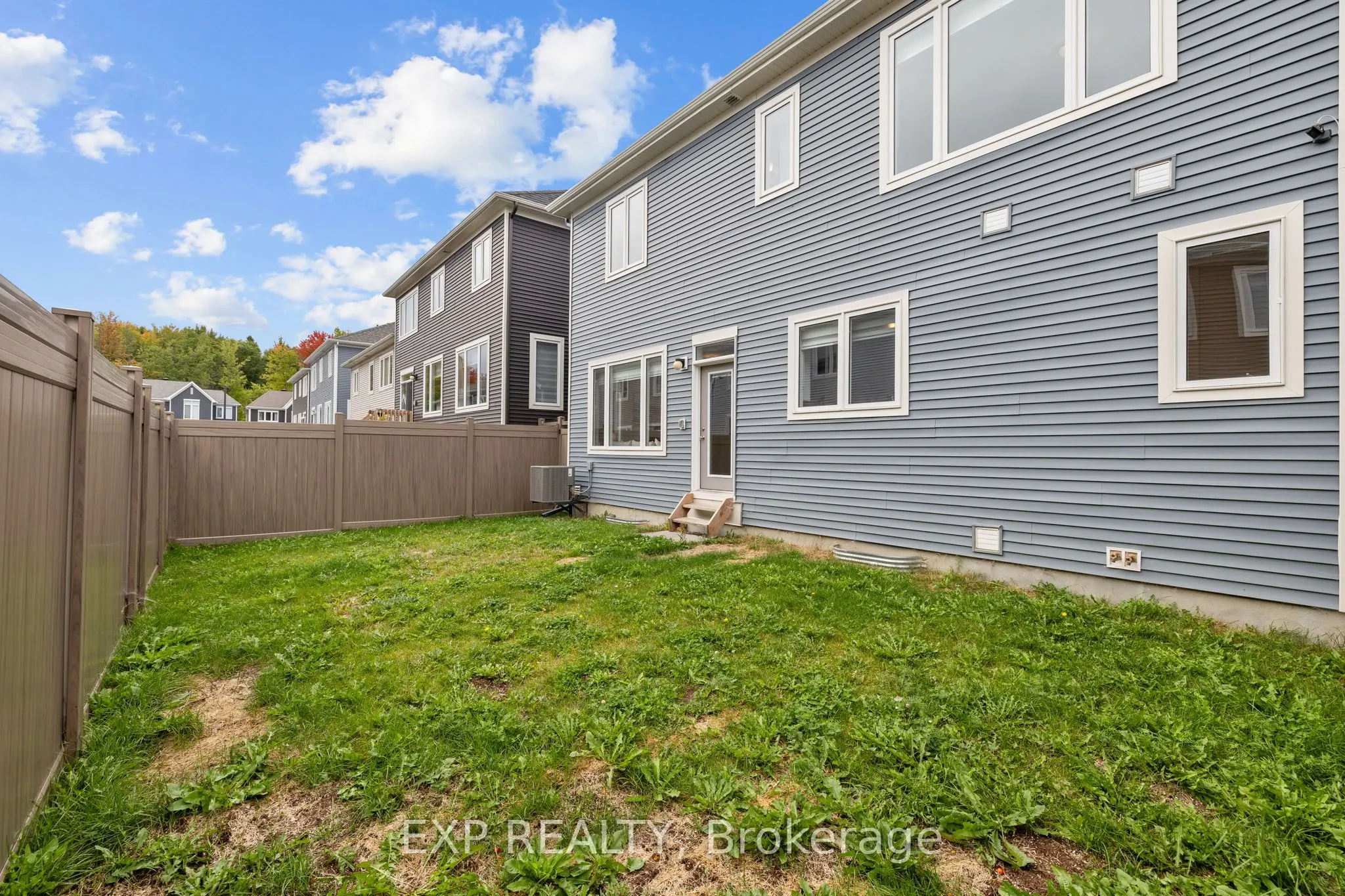 807 Mercier Crescent