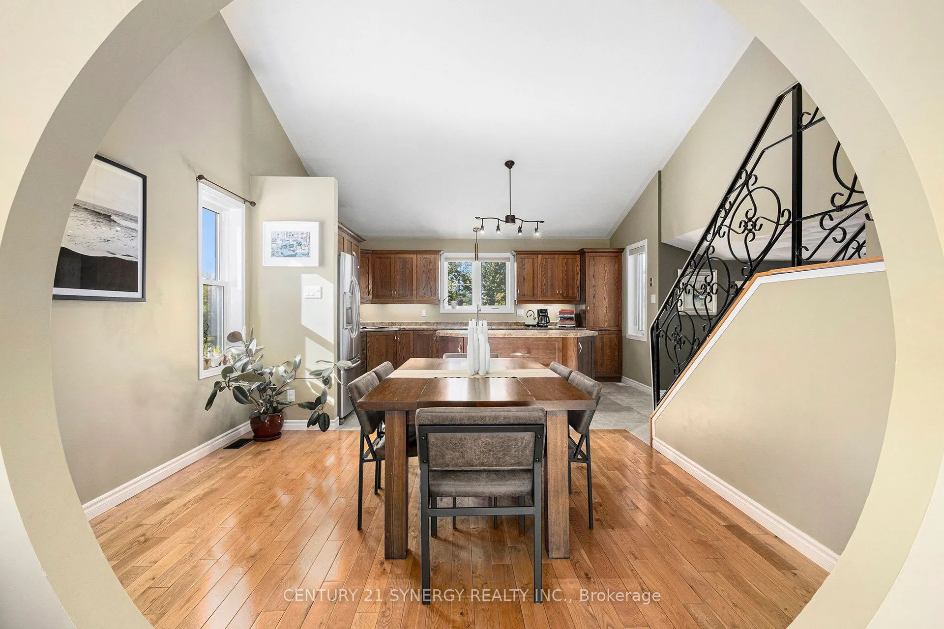 12 Davis Lane