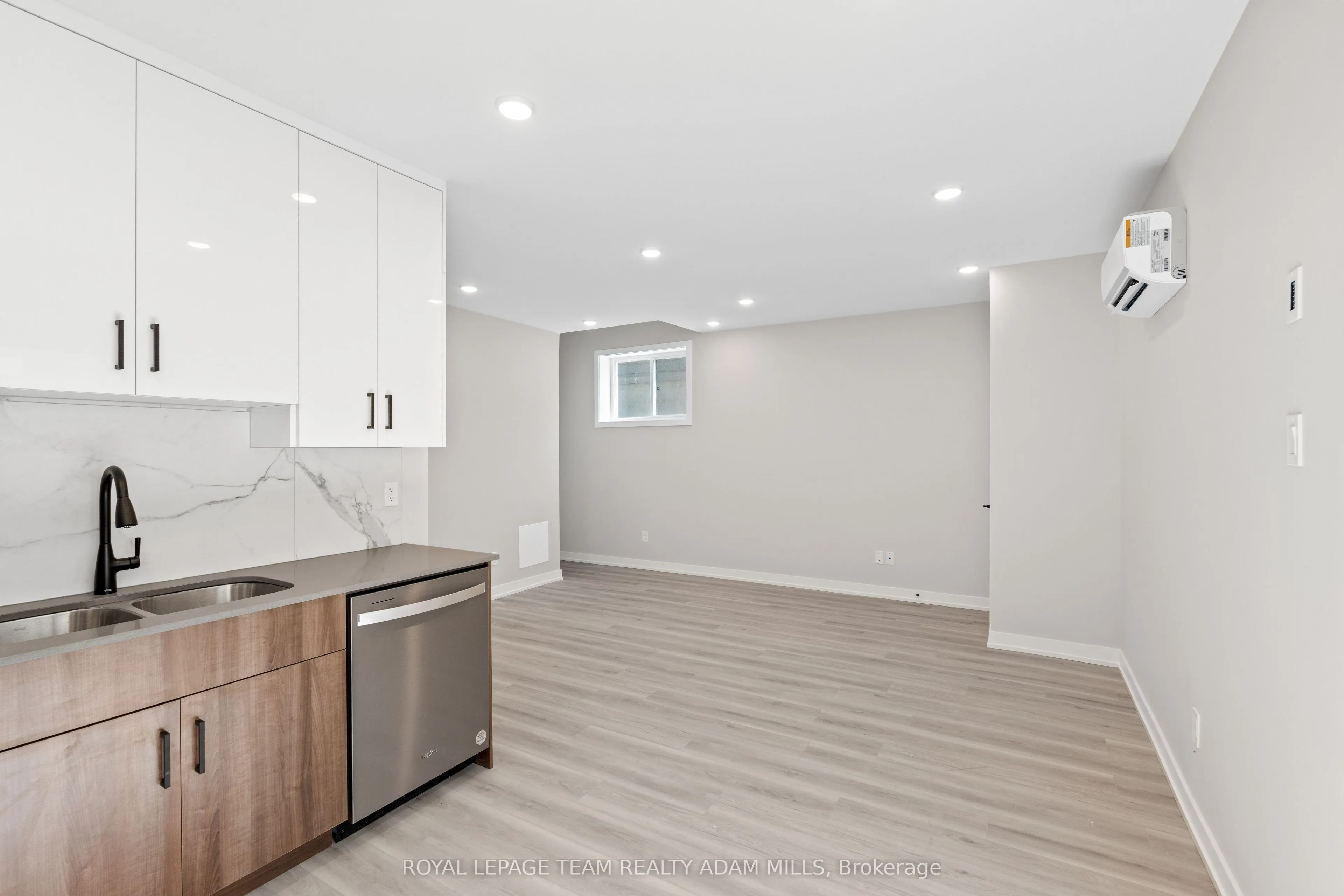 306 Lanark Avenue, #C