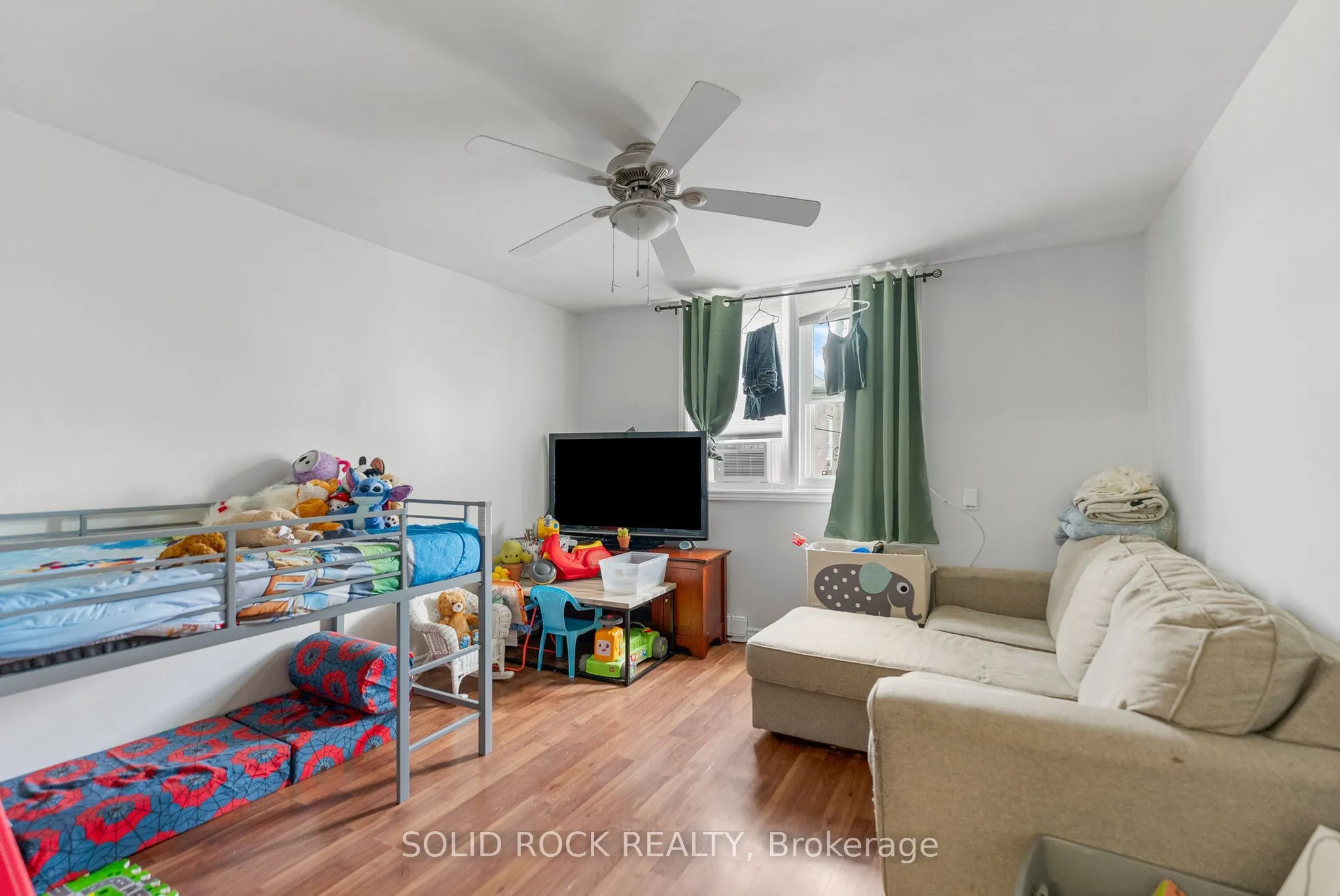 228-232 Raglan Street S