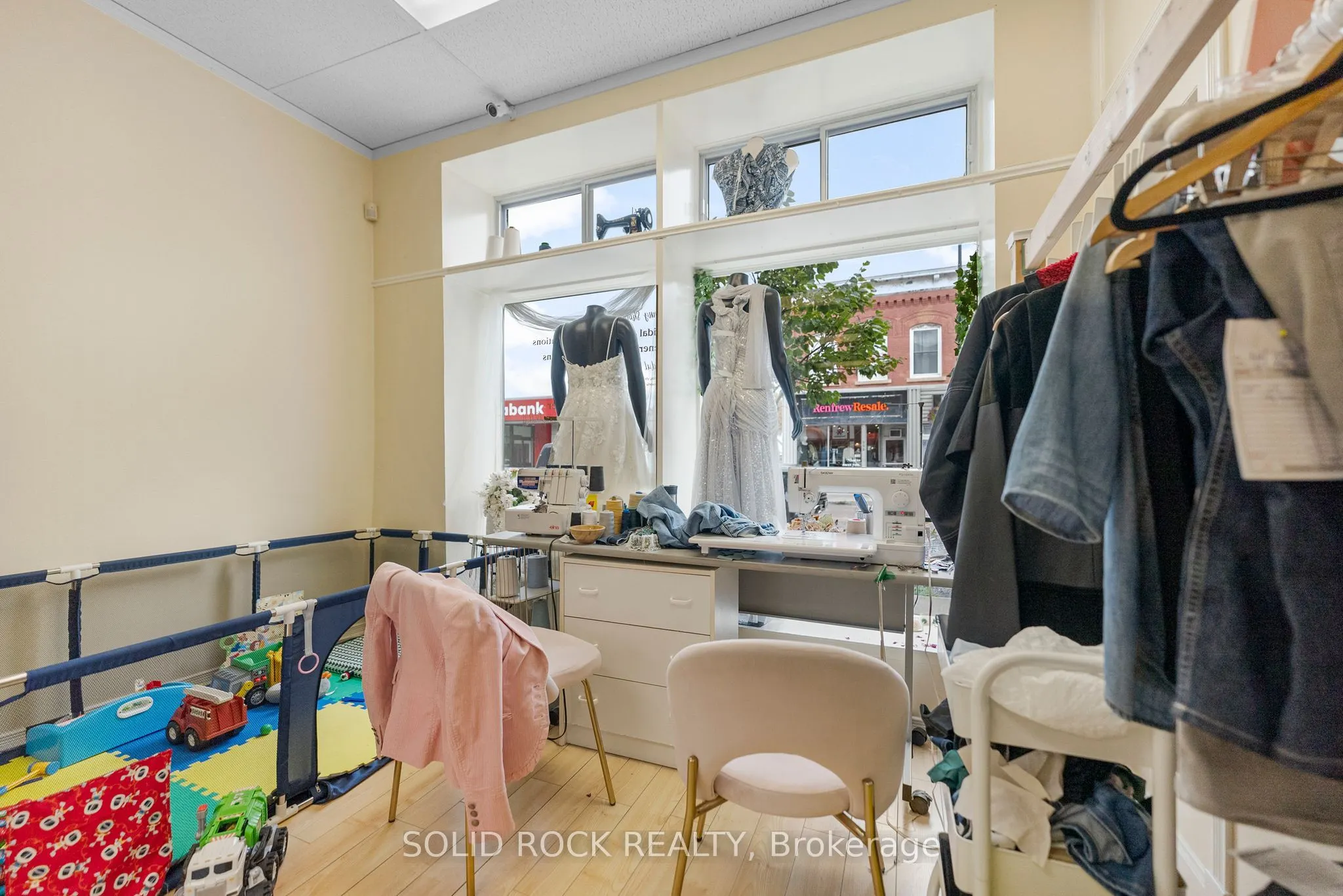 228-232 Raglan Street S