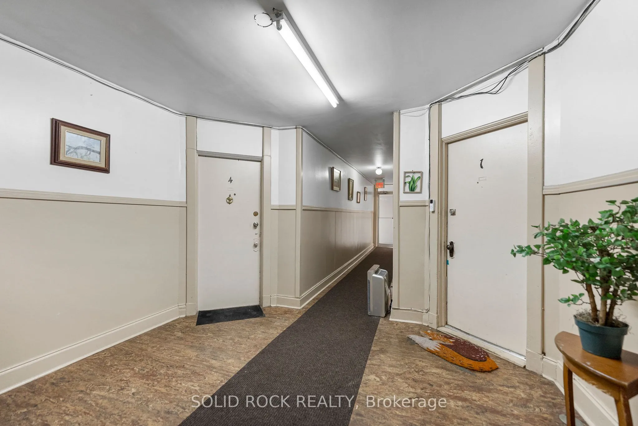 228-232 Raglan Street S