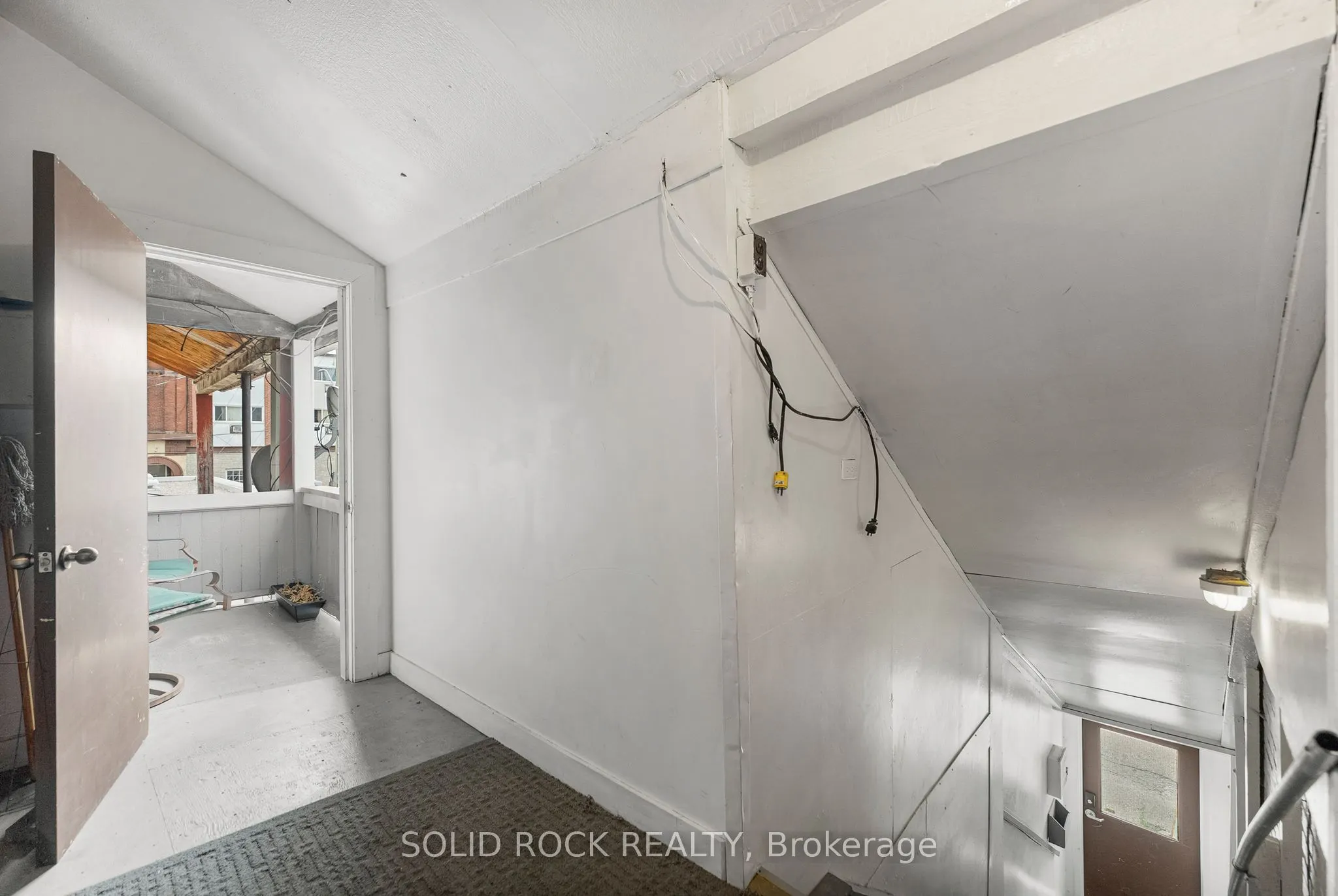 228-232 Raglan Street S