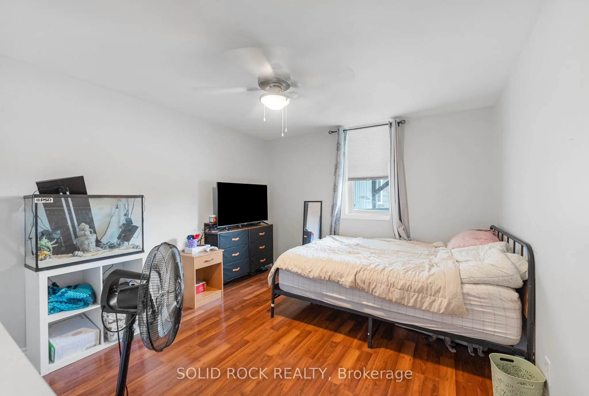 228-232 Raglan Street S