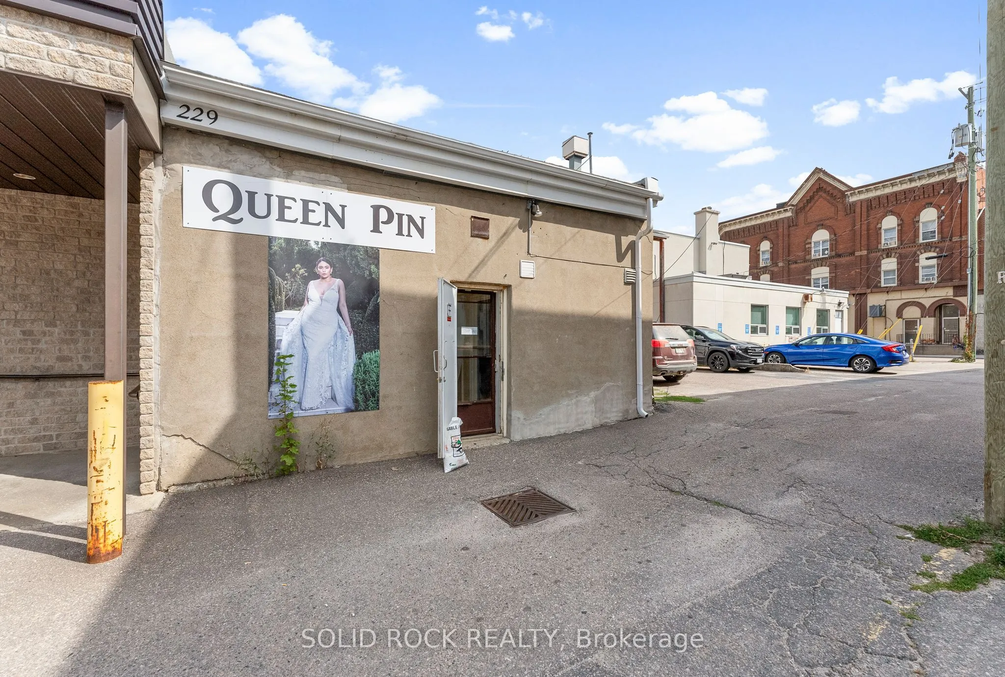 228-232 Raglan Street S