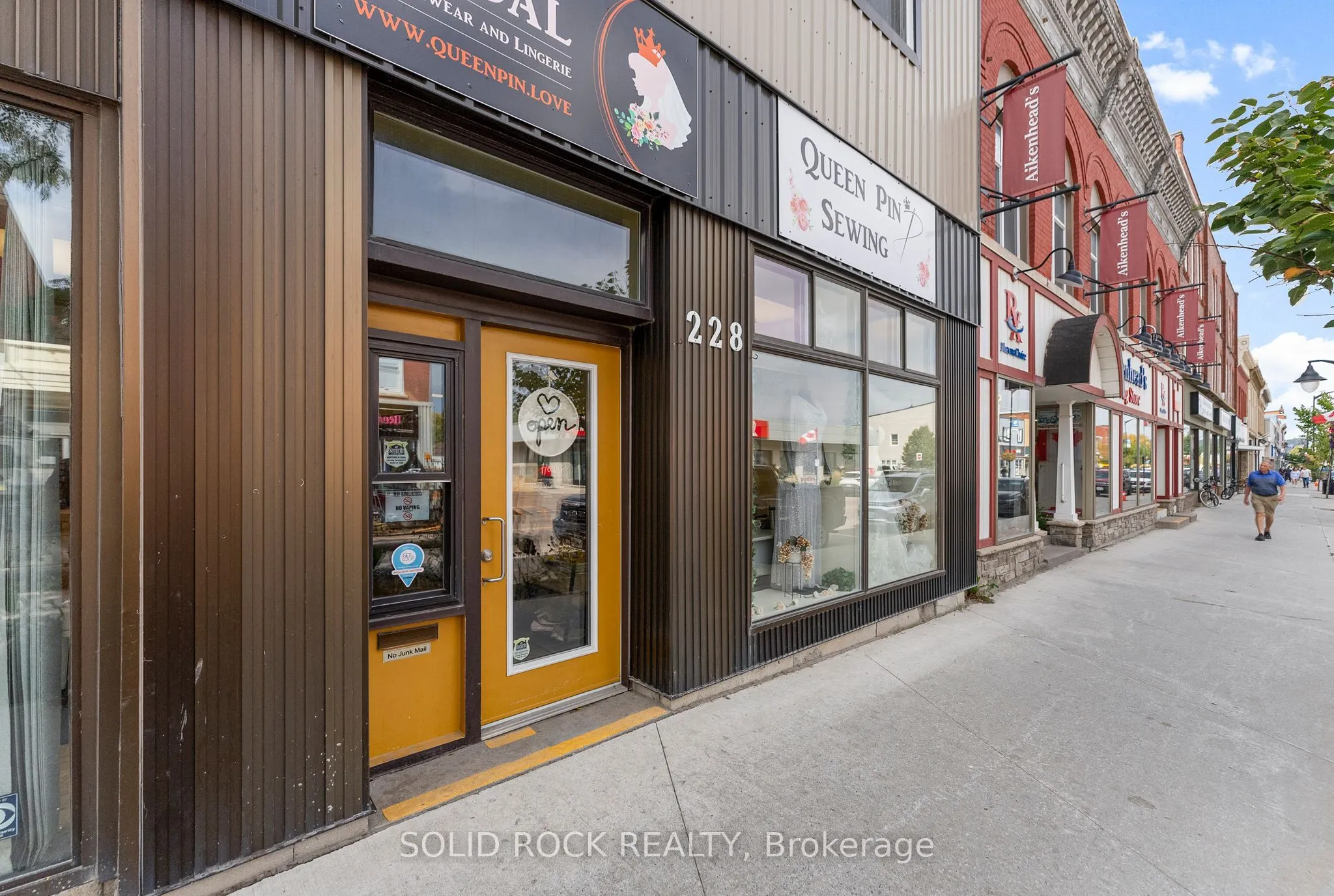 228-232 Raglan Street S