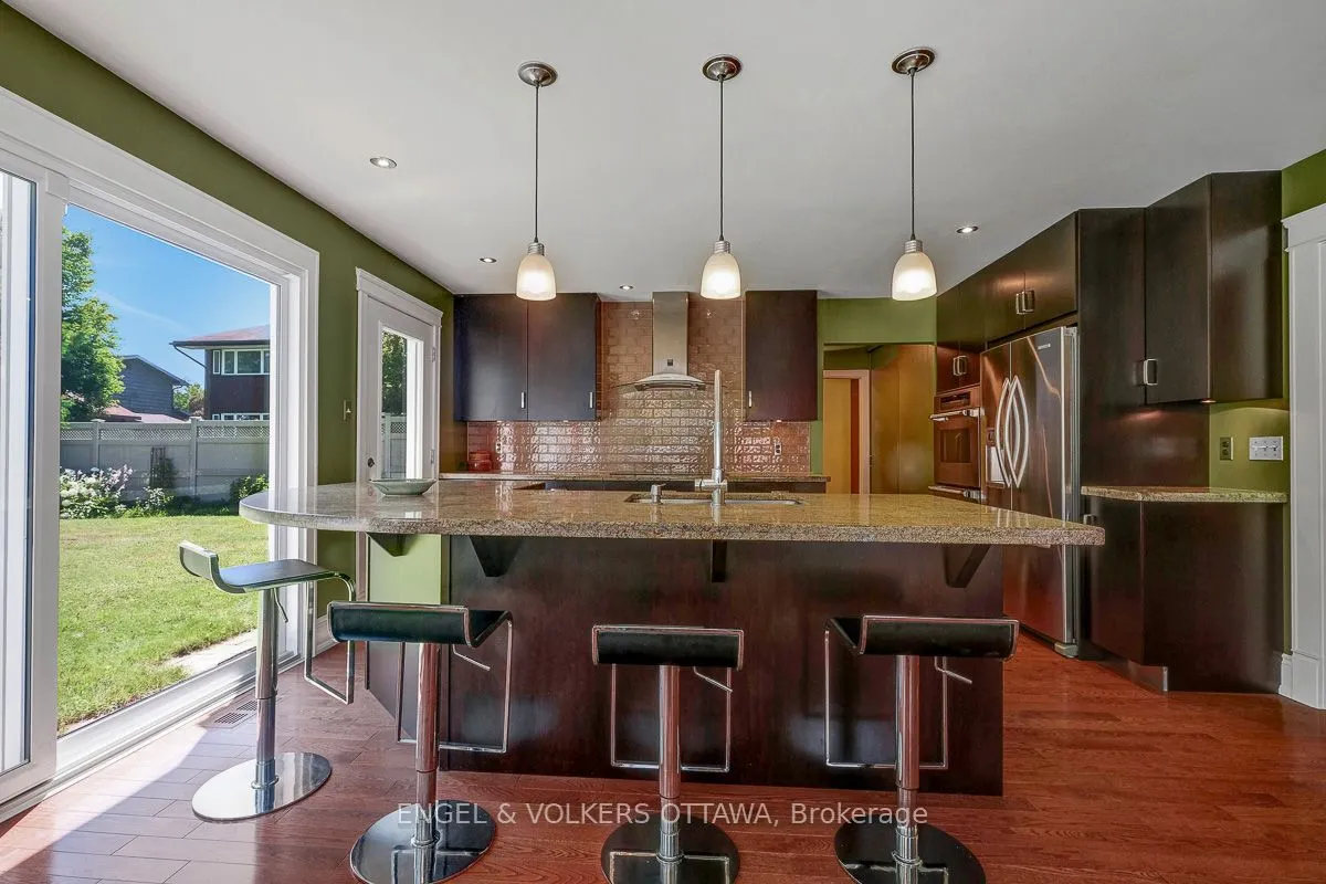 3 Mohawk Crescent