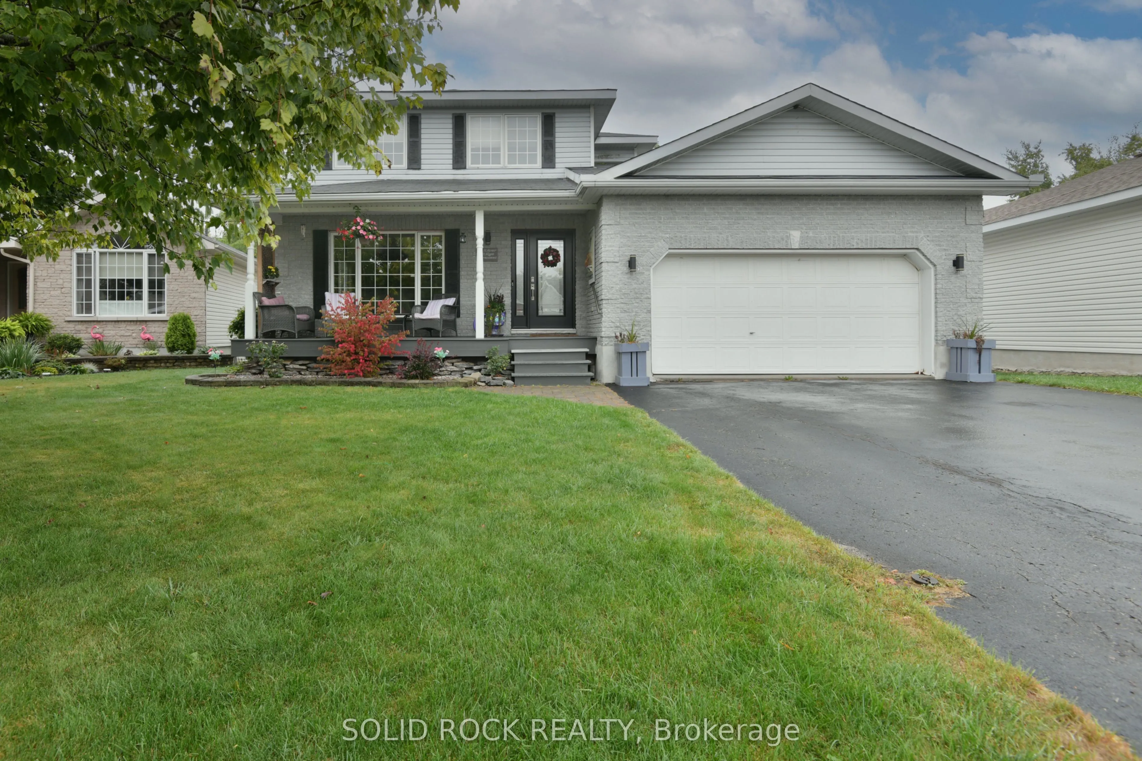 3 River Ridge Crescent