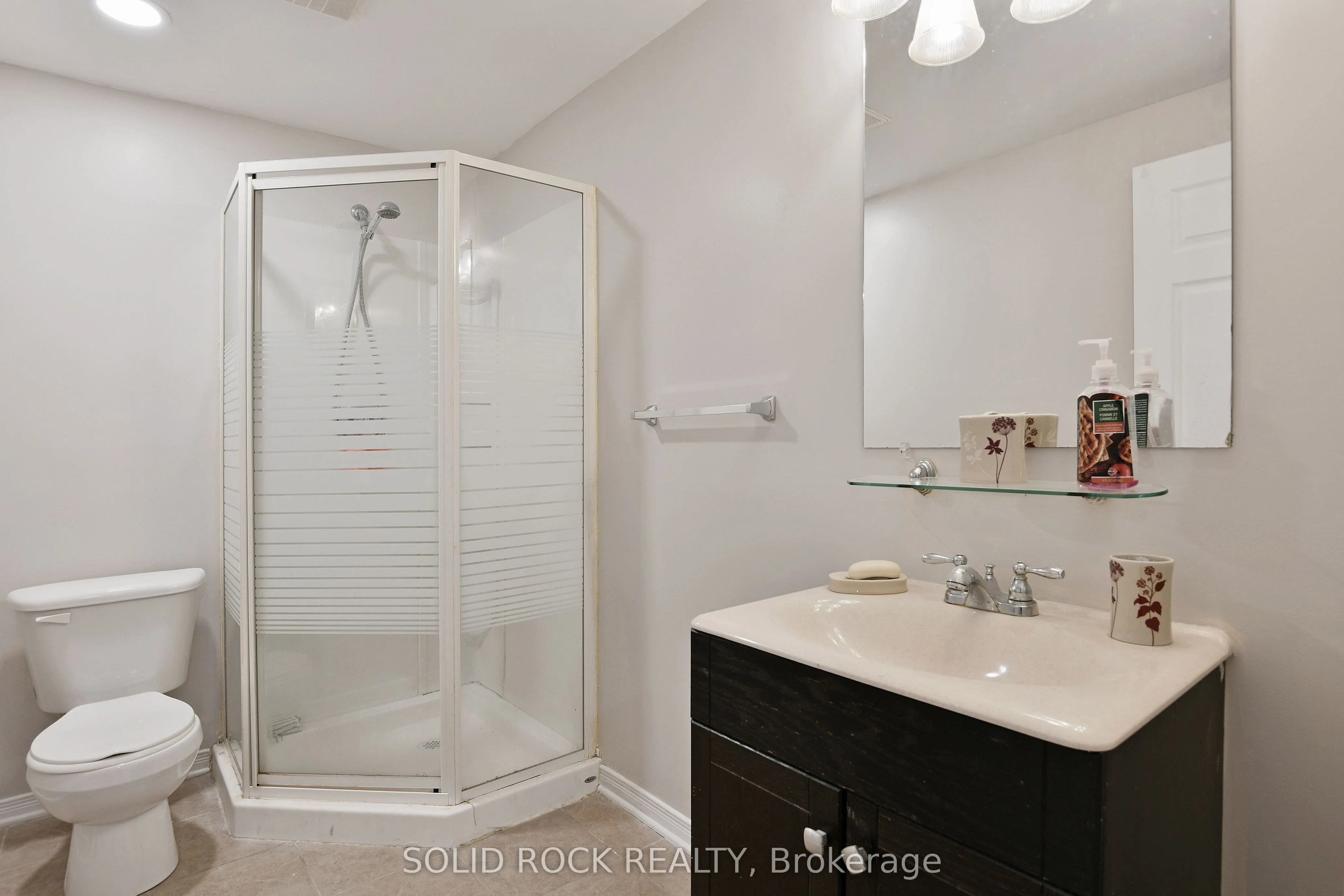 3 River Ridge Crescent