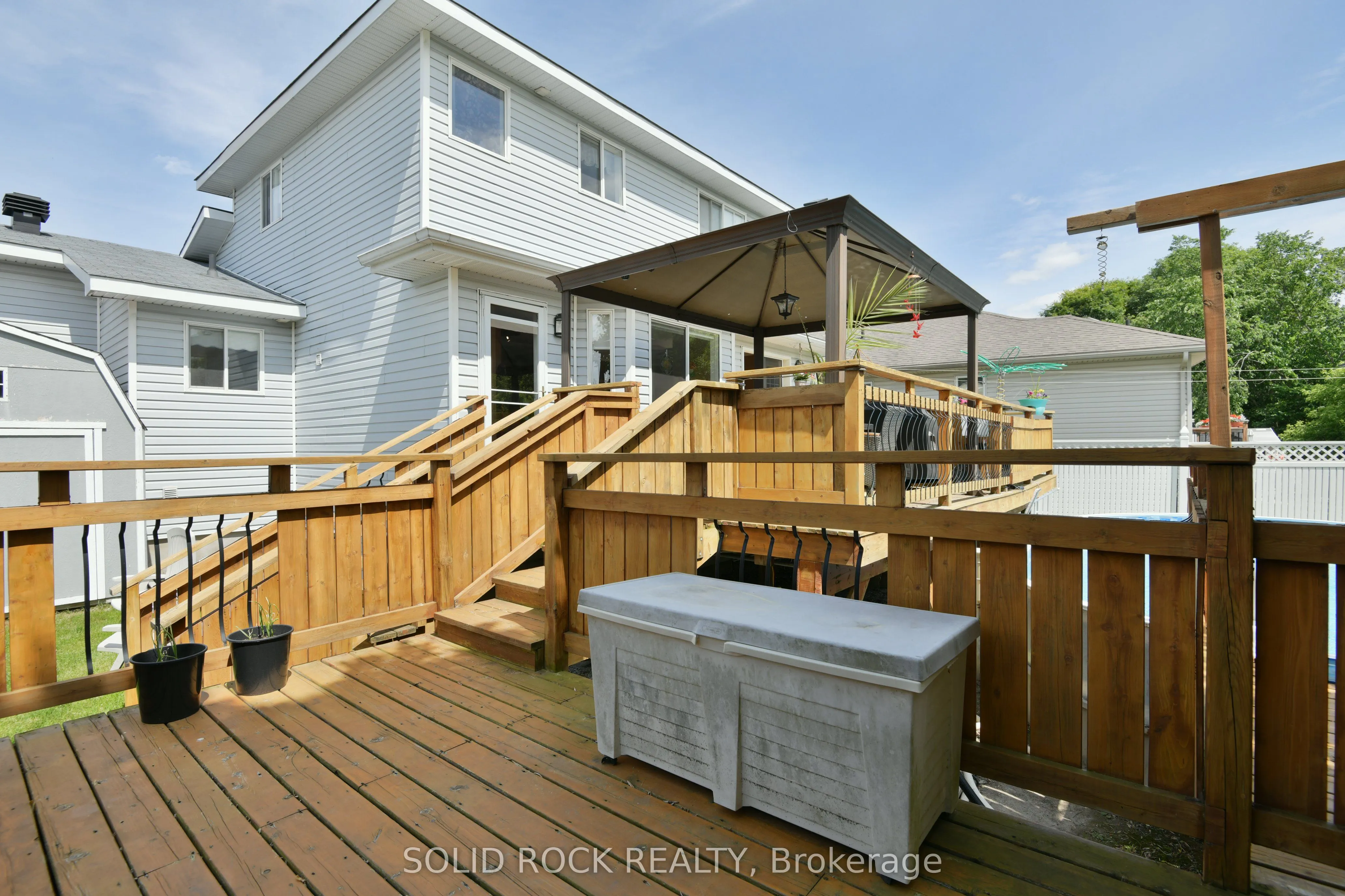 3 River Ridge Crescent