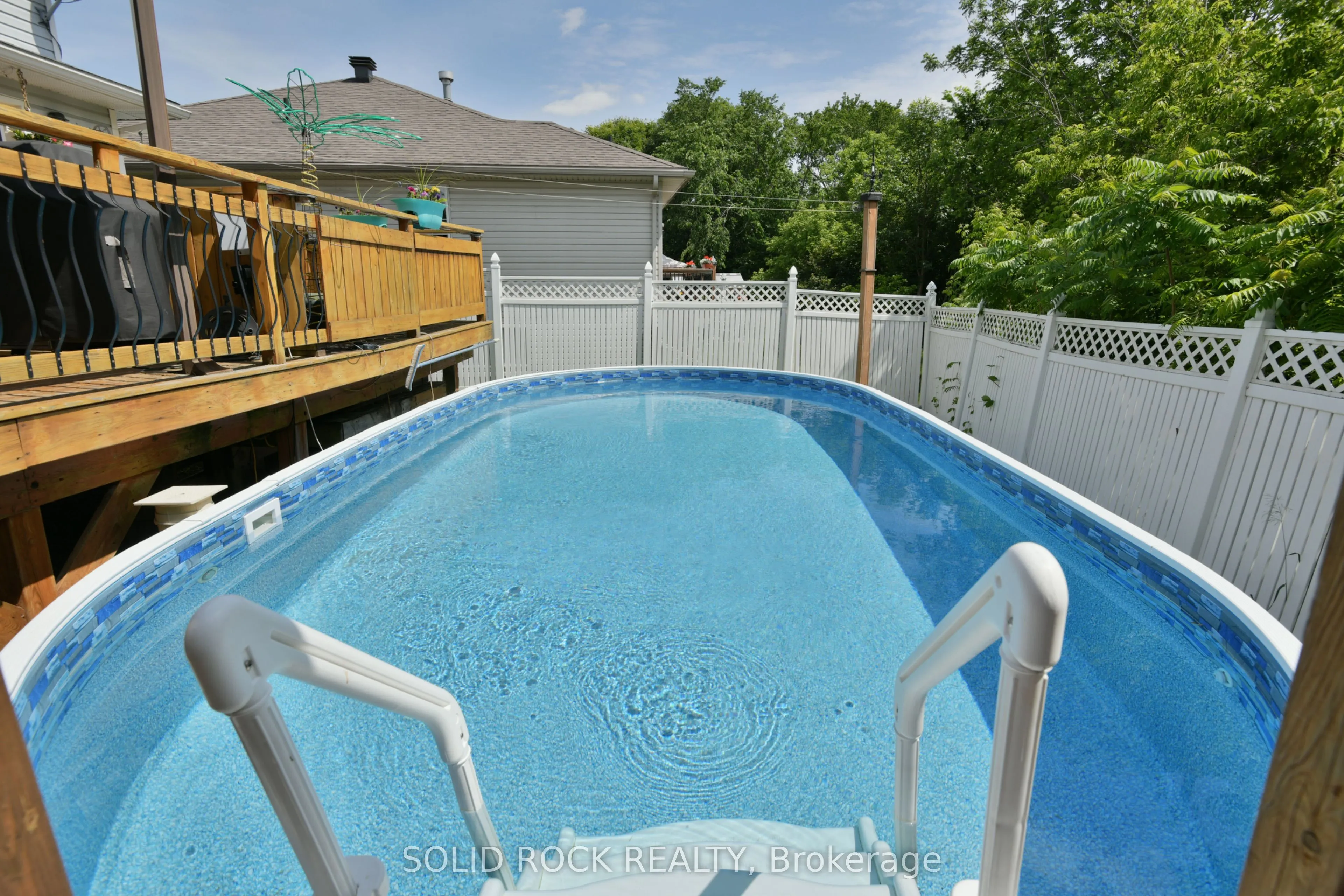 3 River Ridge Crescent