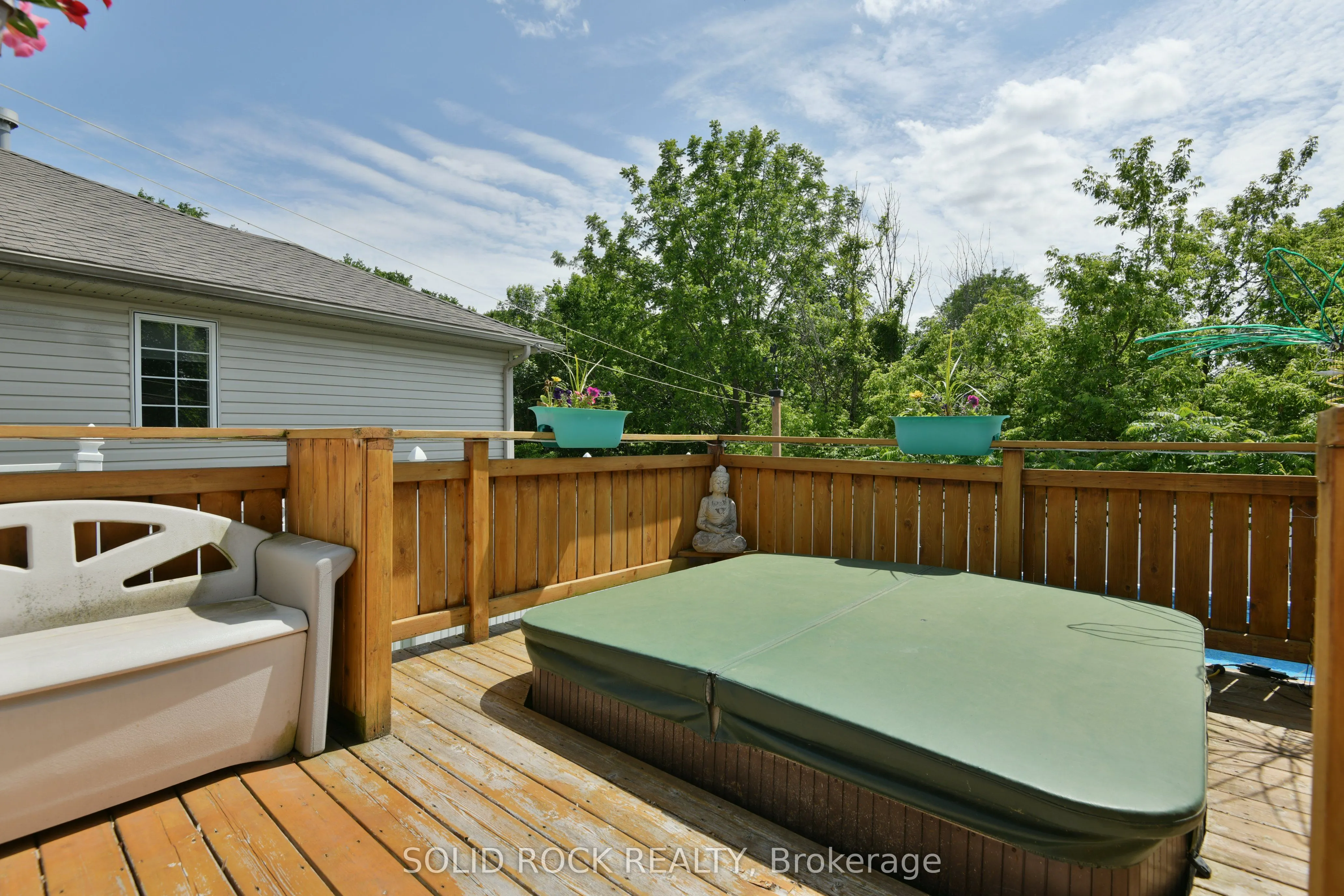 3 River Ridge Crescent