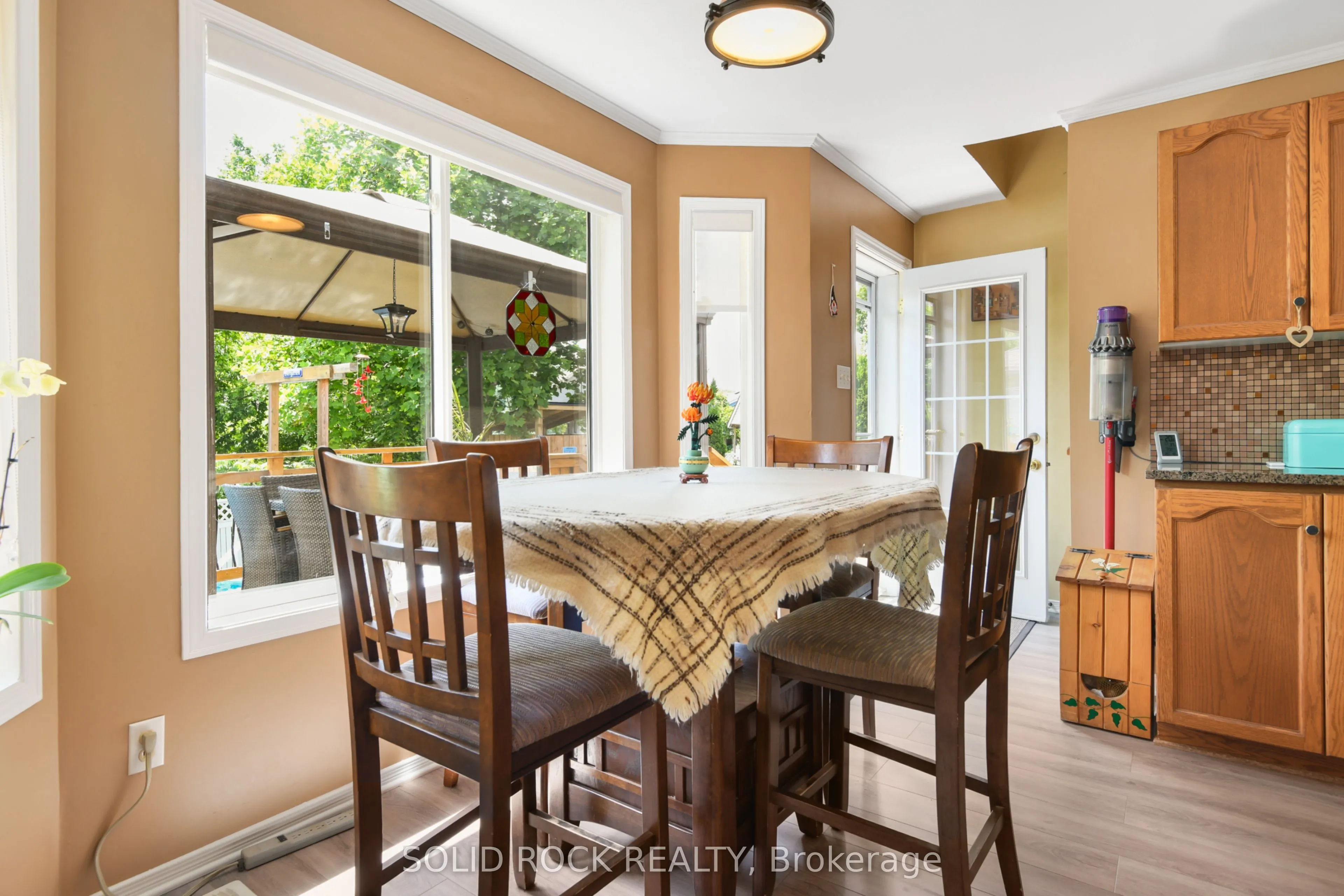 3 River Ridge Crescent