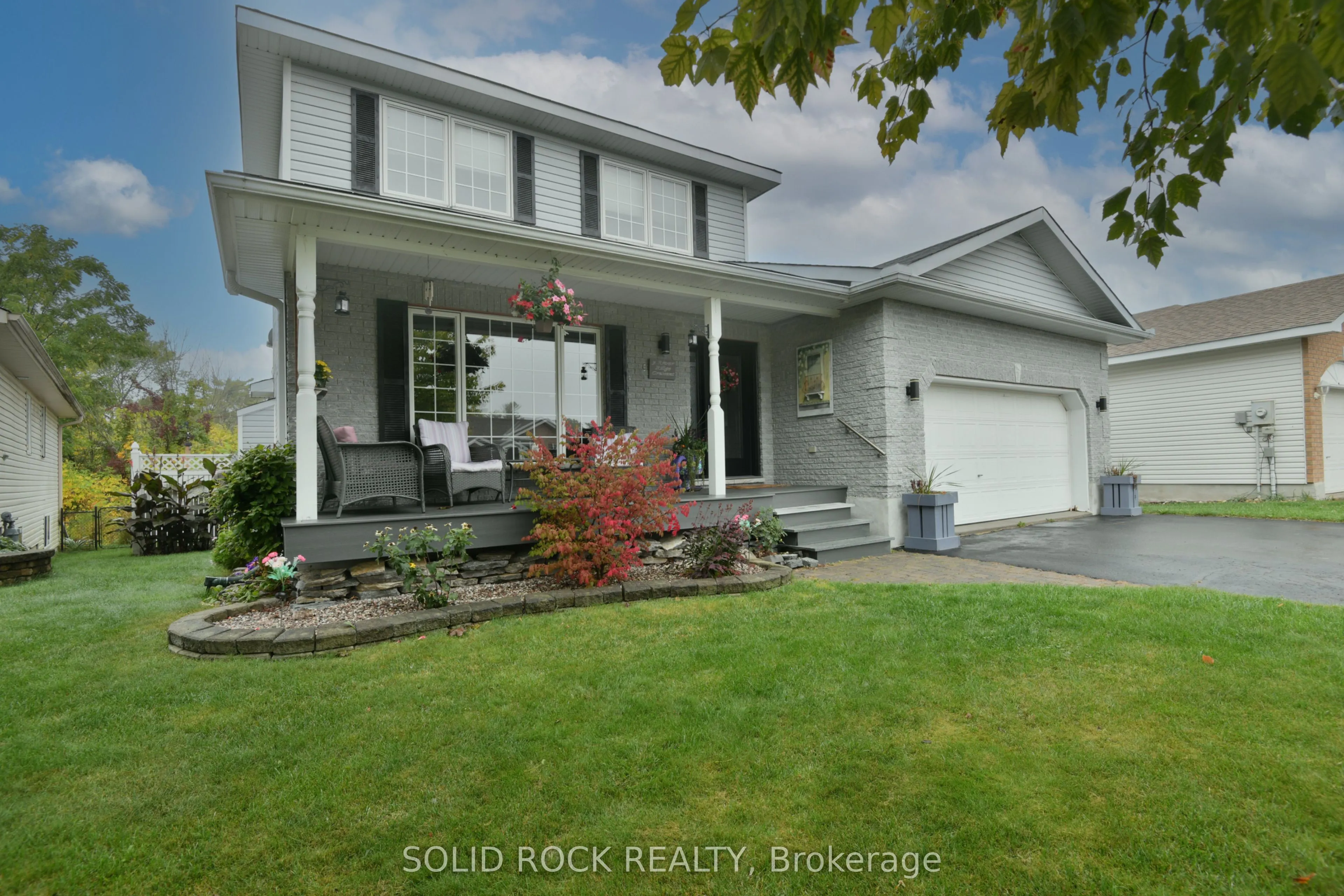 3 River Ridge Crescent