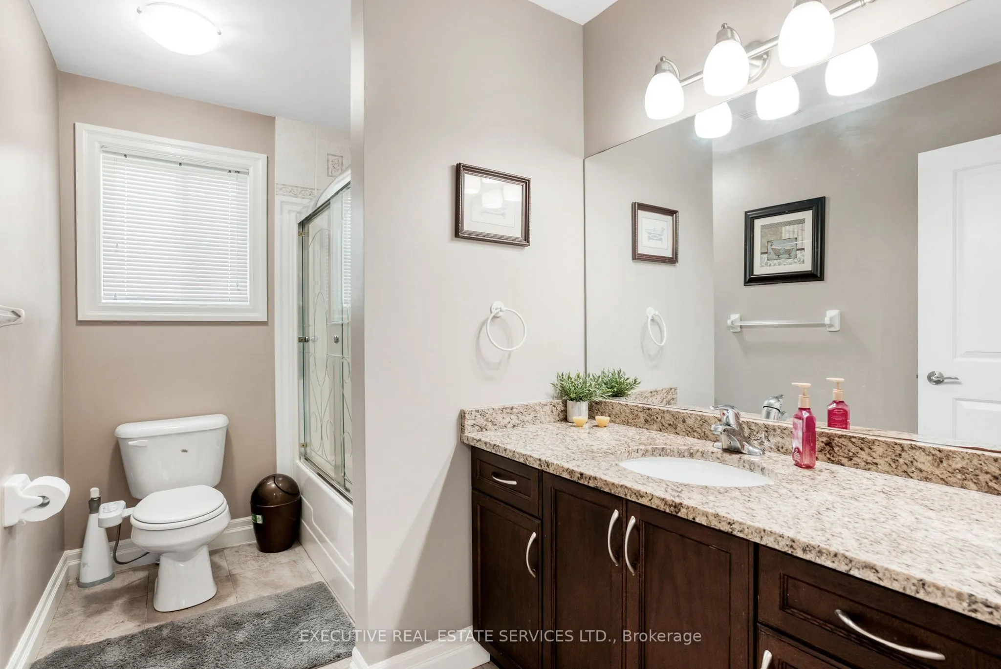 2884 DEVON Road, #Upper