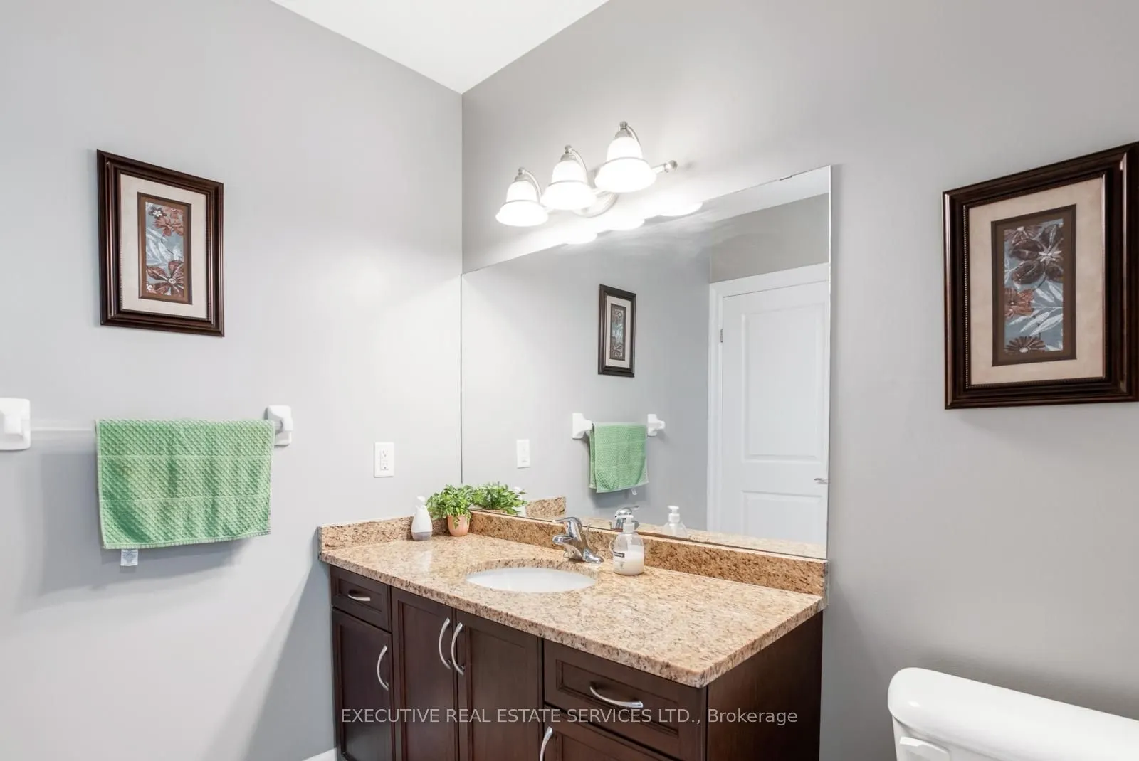 2884 DEVON Road, #Lower Walkout  + Basement