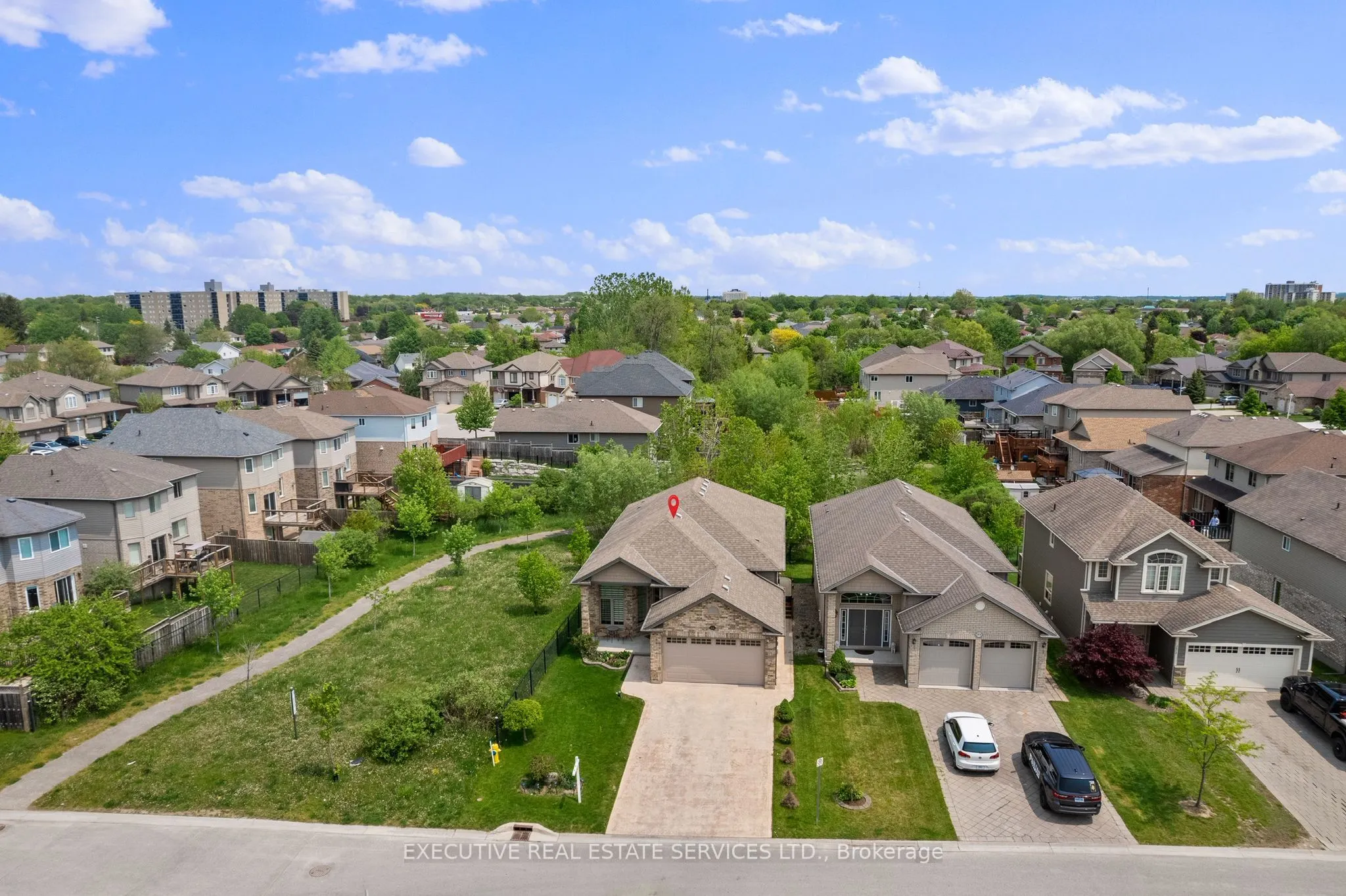 2884 DEVON Road, #Lower Walkout  + Basement