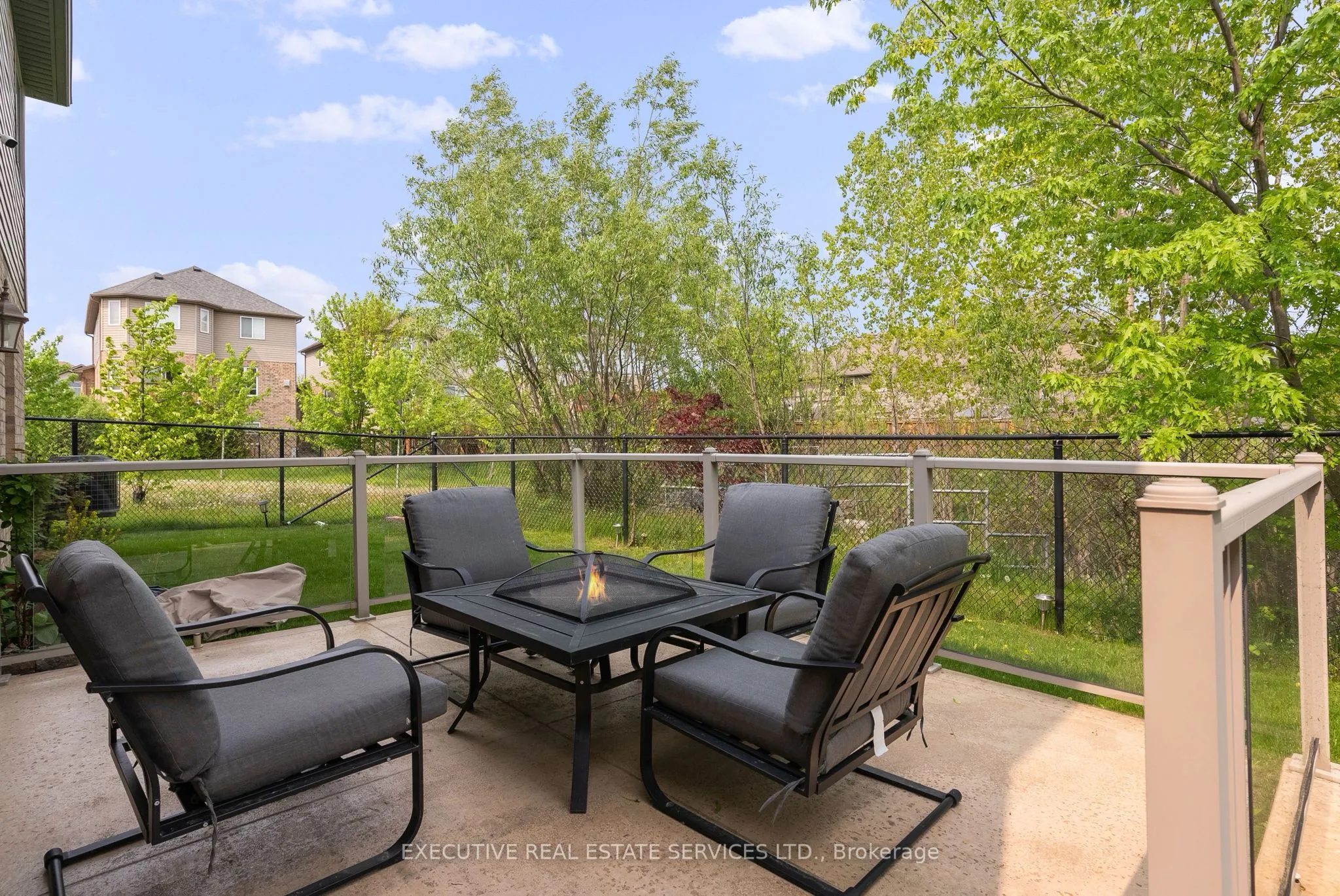 2884 DEVON Road, #Lower Walkout  + Basement