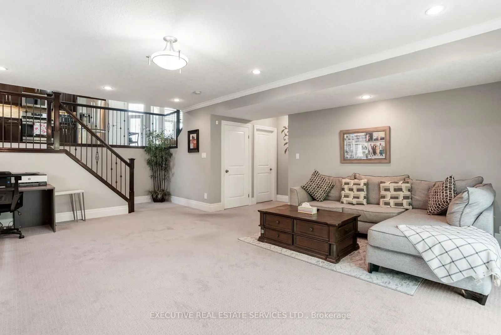 2884 DEVON Road, #Lower Walkout  + Basement