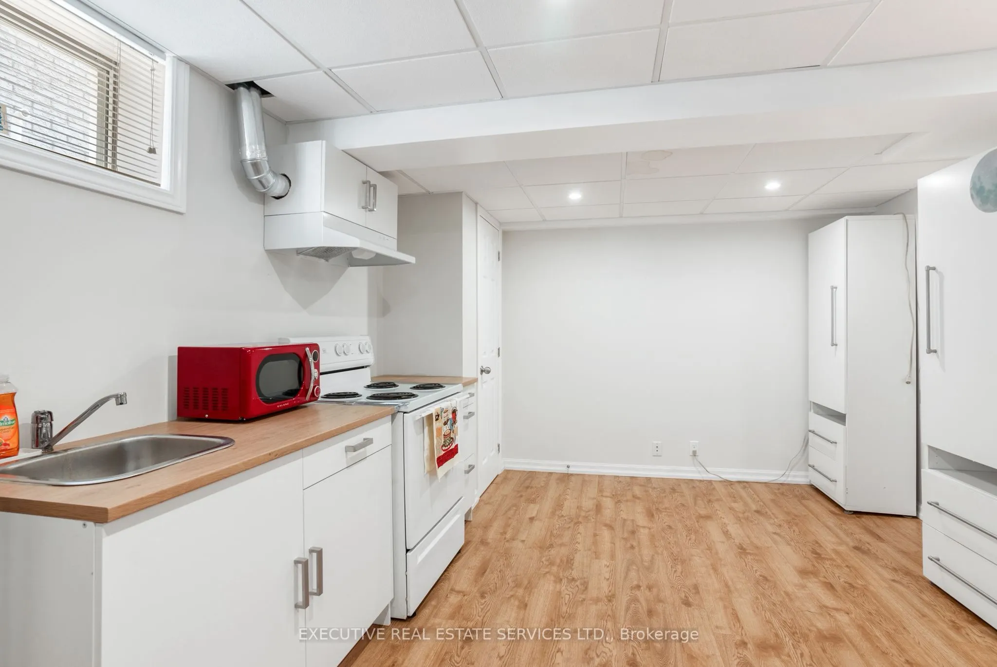 2884 DEVON Road, #Lower Walkout  + Basement