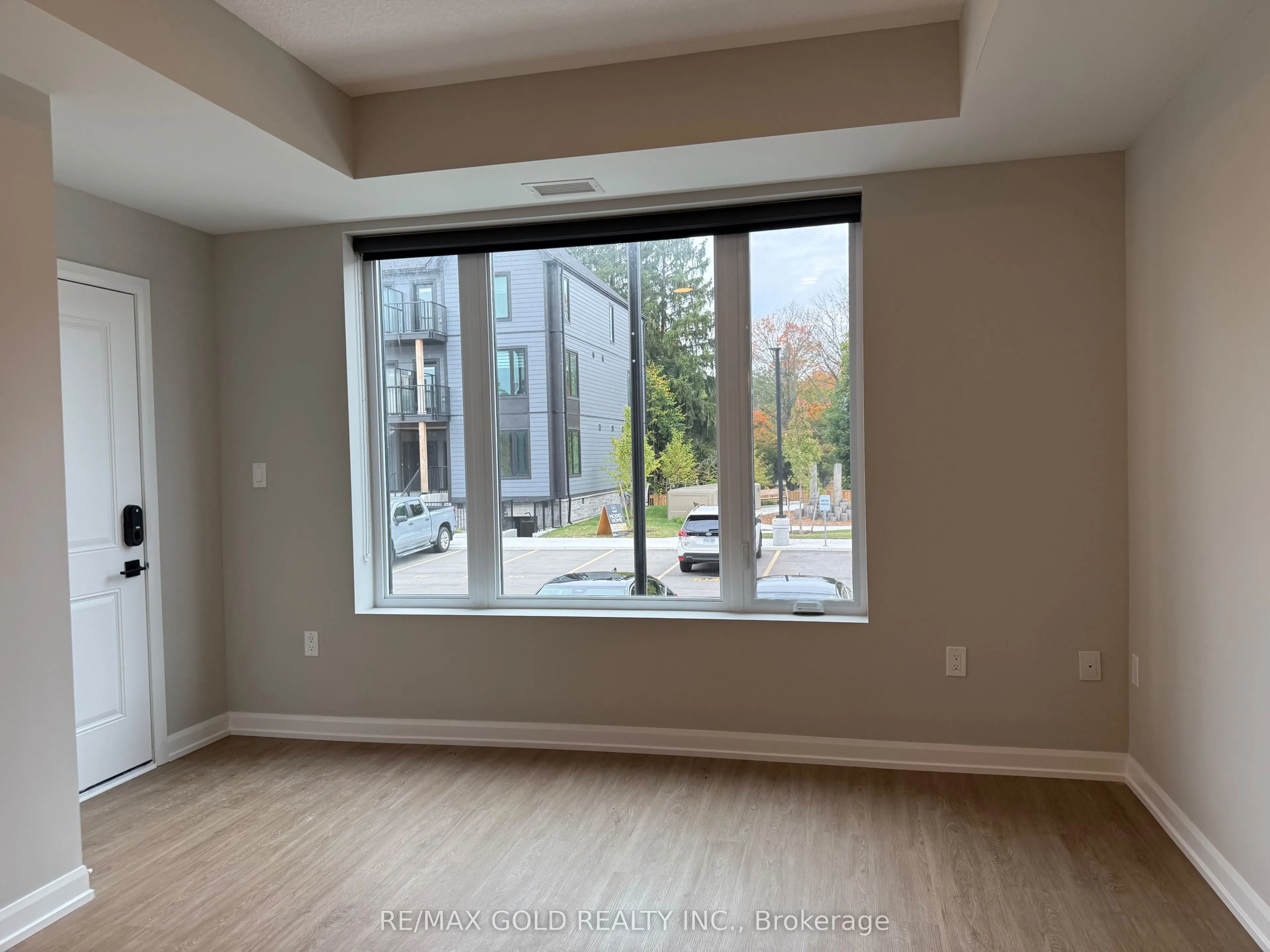 708 Woolwich Street, #210