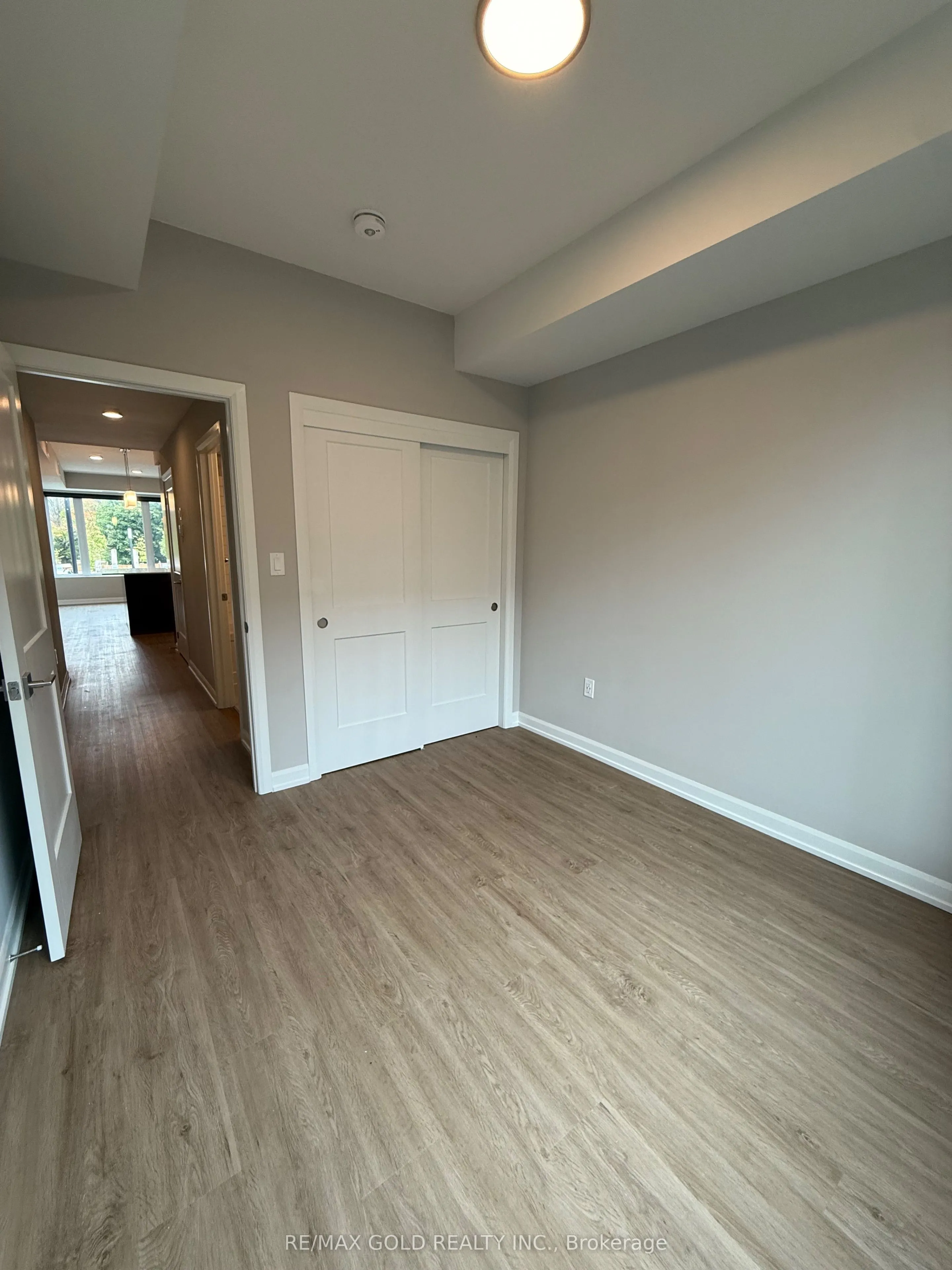 708 Woolwich Street, #210